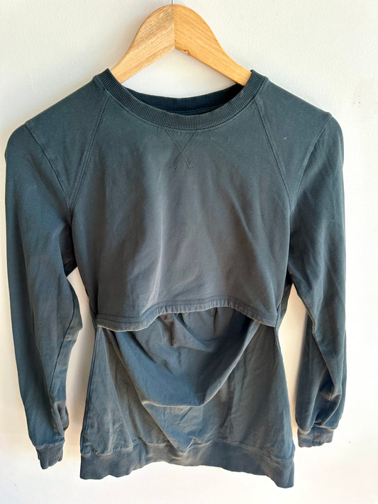 Green Nursing Long Sleeve / Medium