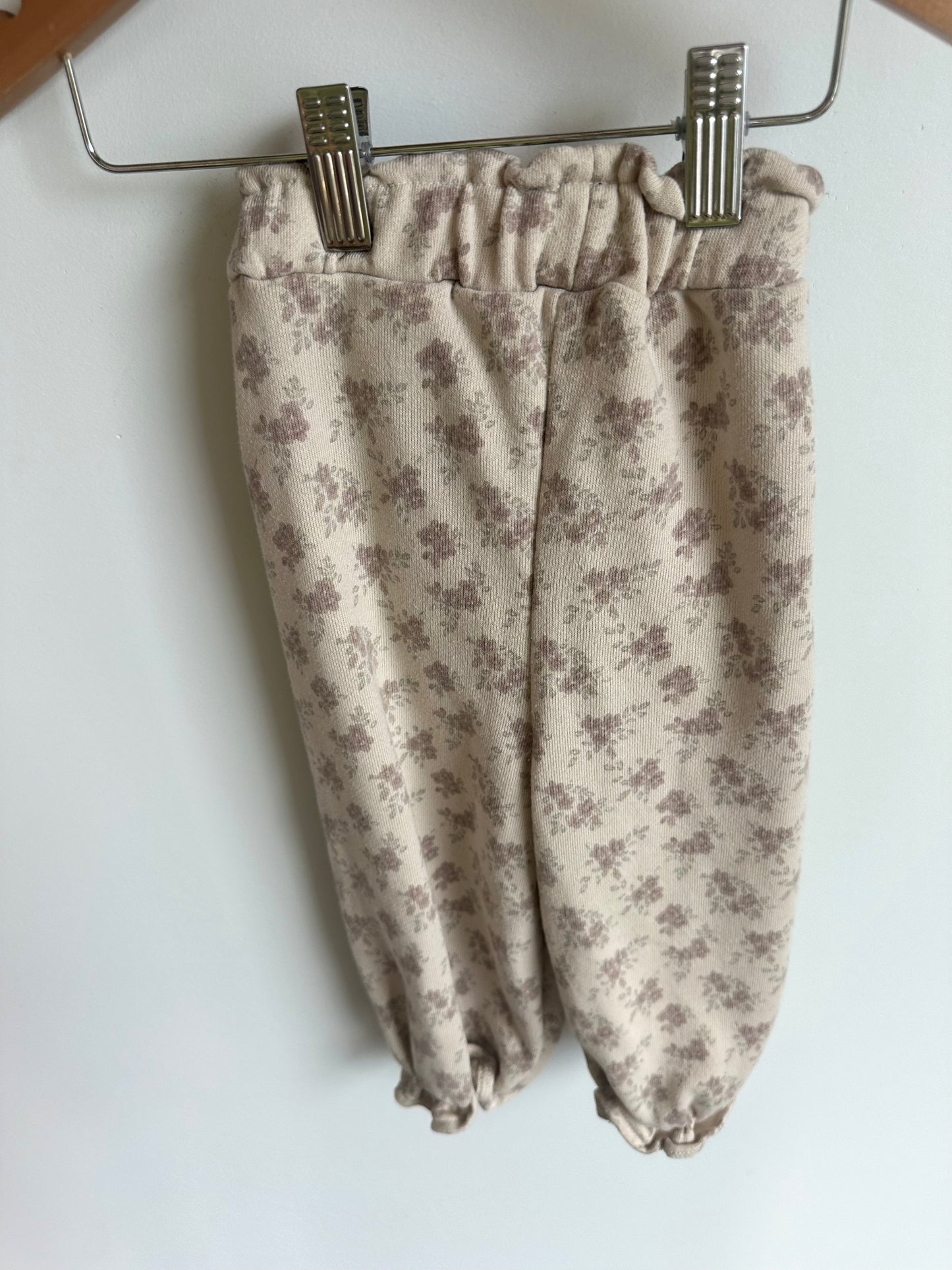 Cream Floral Joggers / 2T