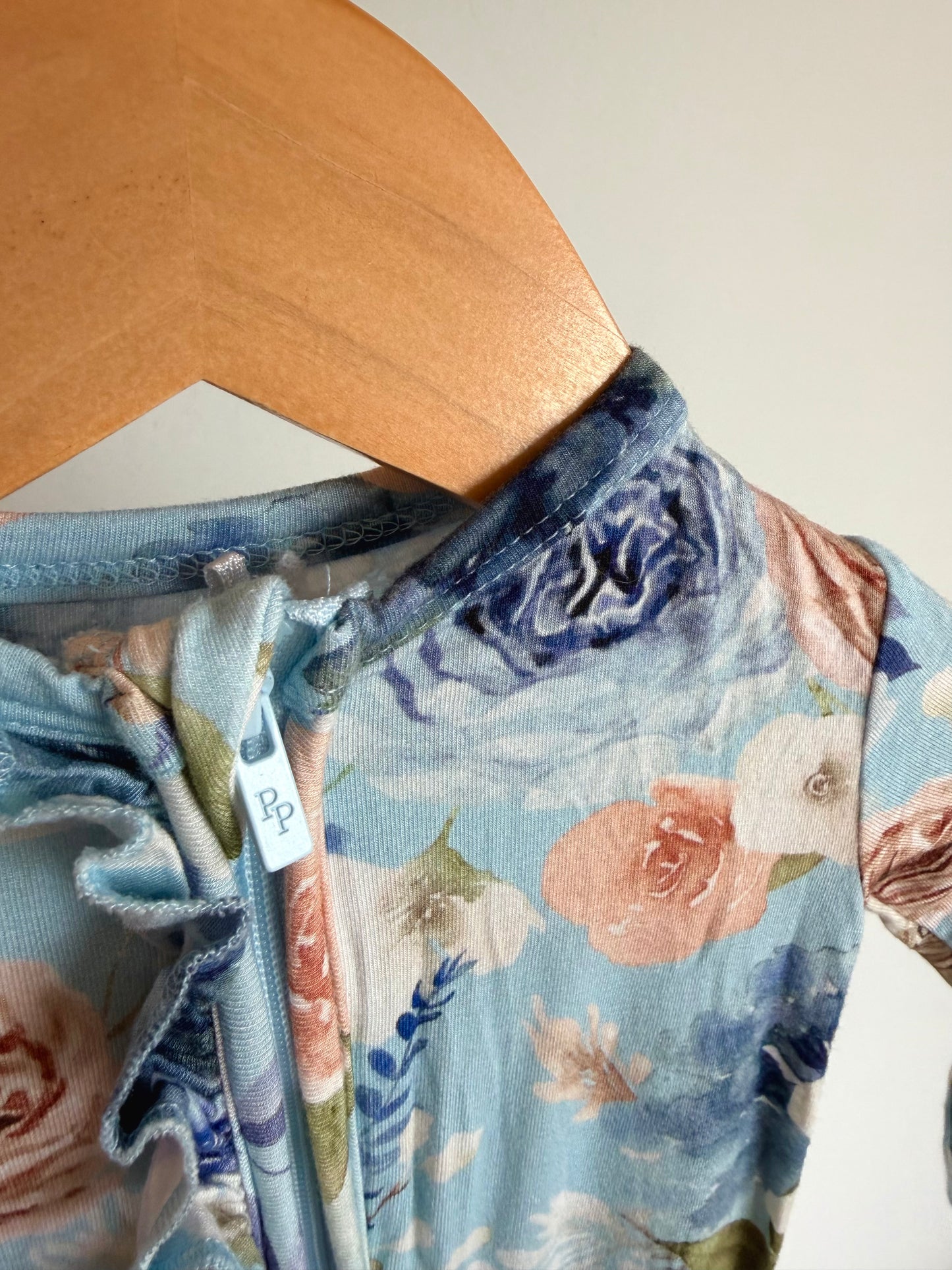 Posh Peanut Floral Blue Sleeper / 0-3m
