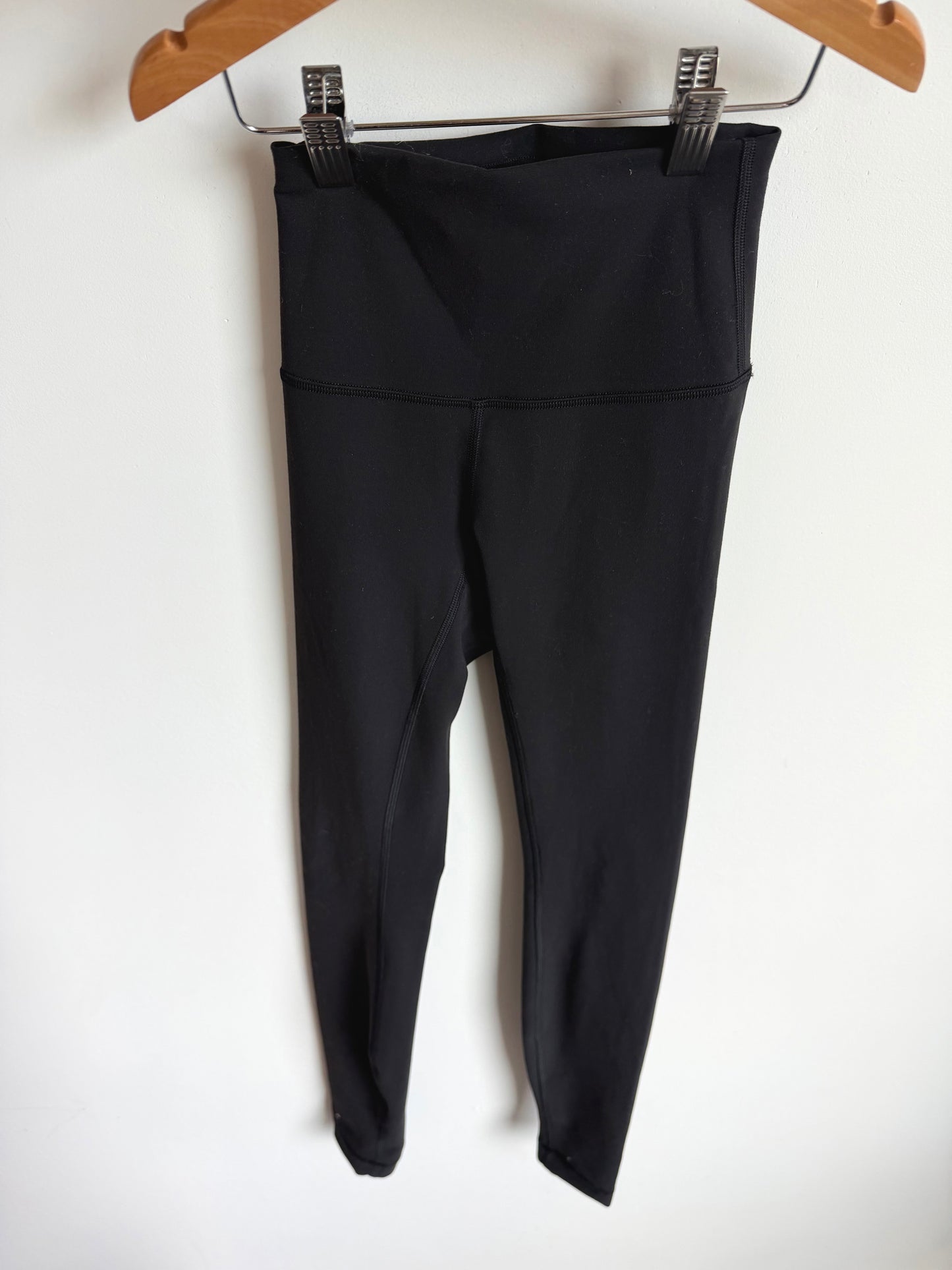 Lululemon Black Leggings / Size 0 (9-12 years?)