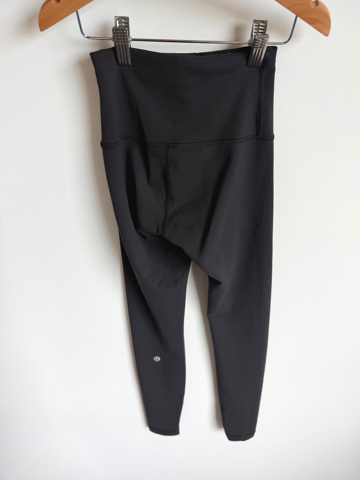 Lululemon Black Leggings / Size 0 (9-12 years?)