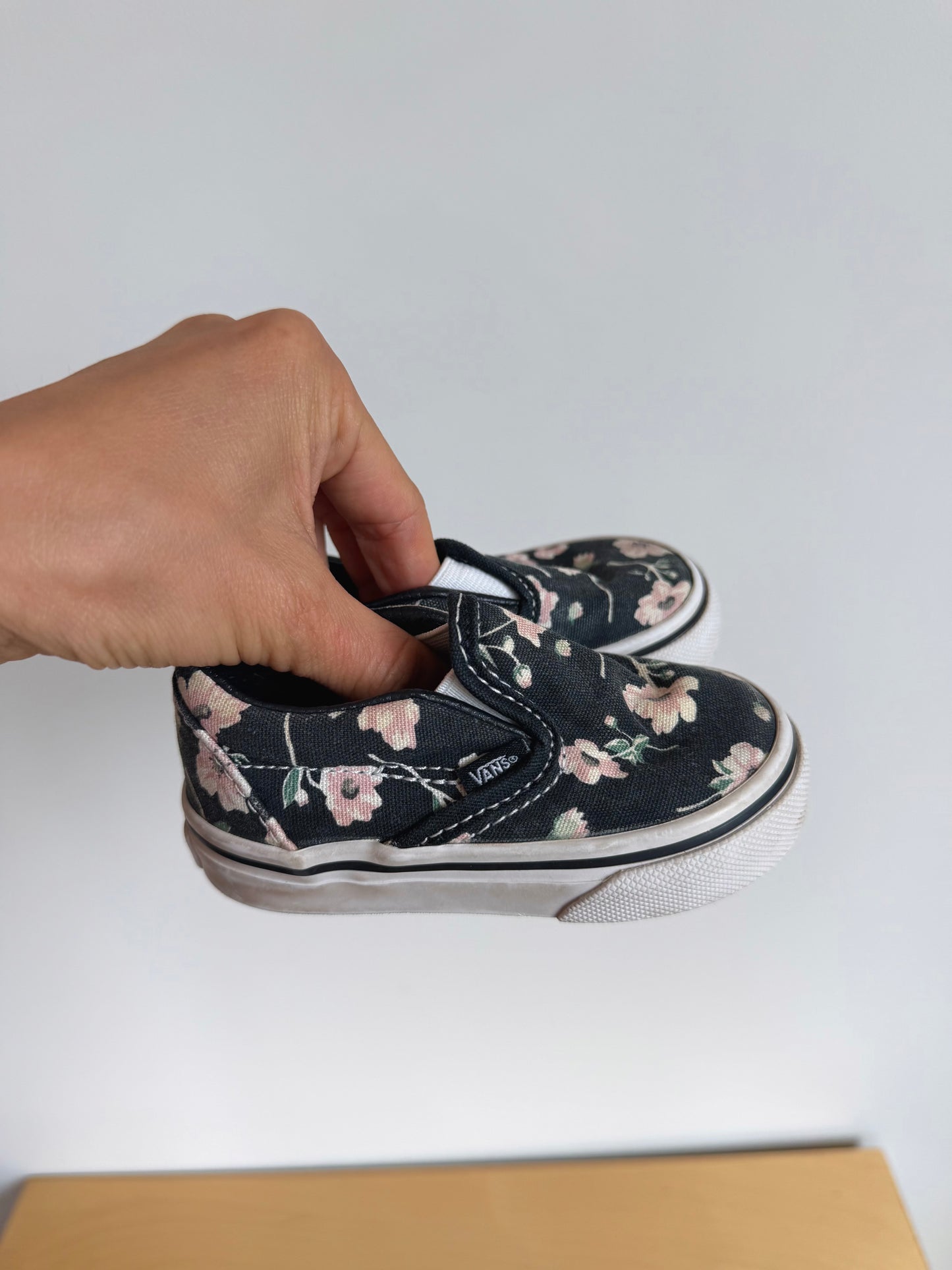 Vans Floral Slide On Shoes / Size 4 Toddler