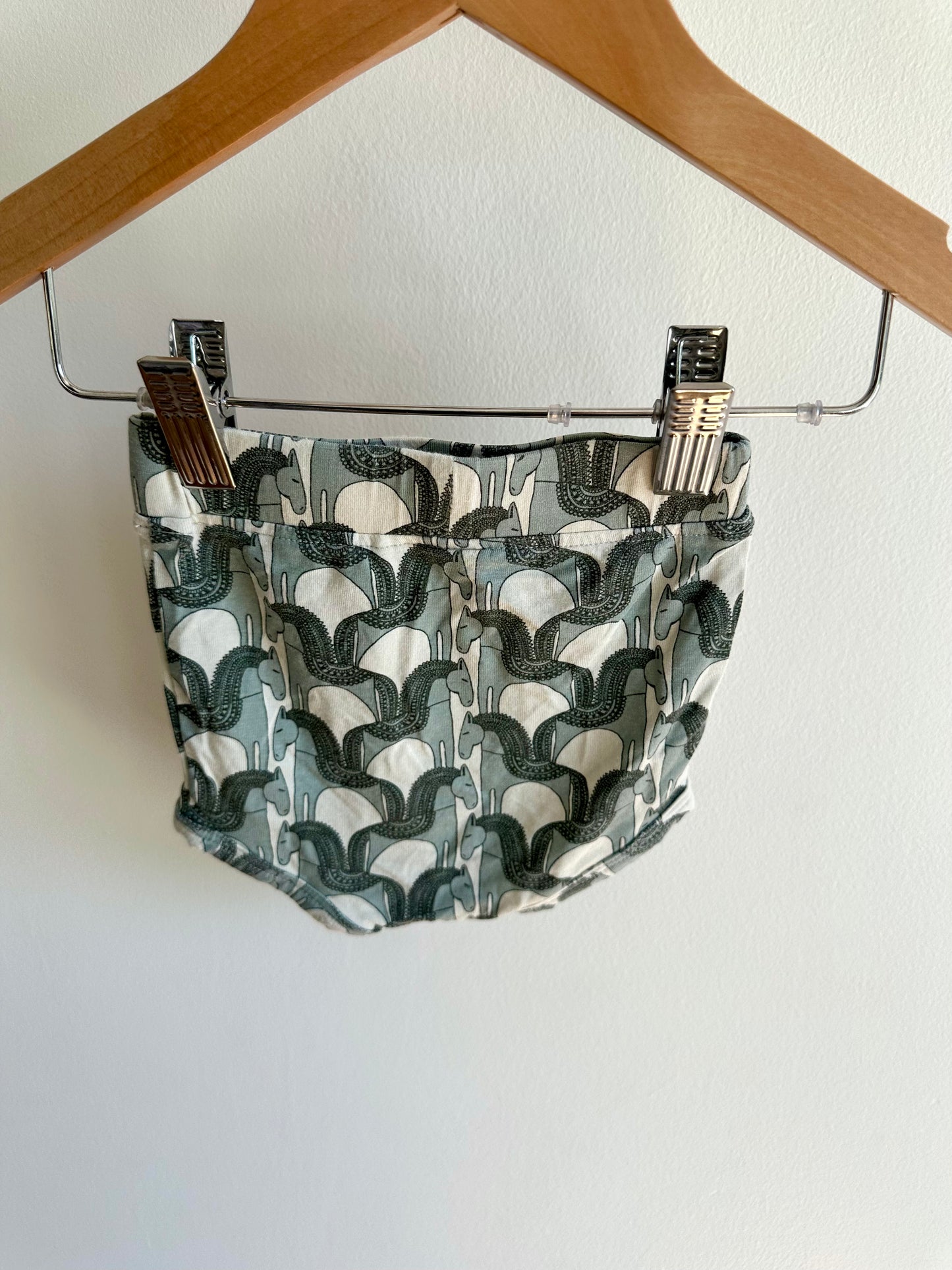 Kate Quinn Bamboo Horse Shorties / 3-6m