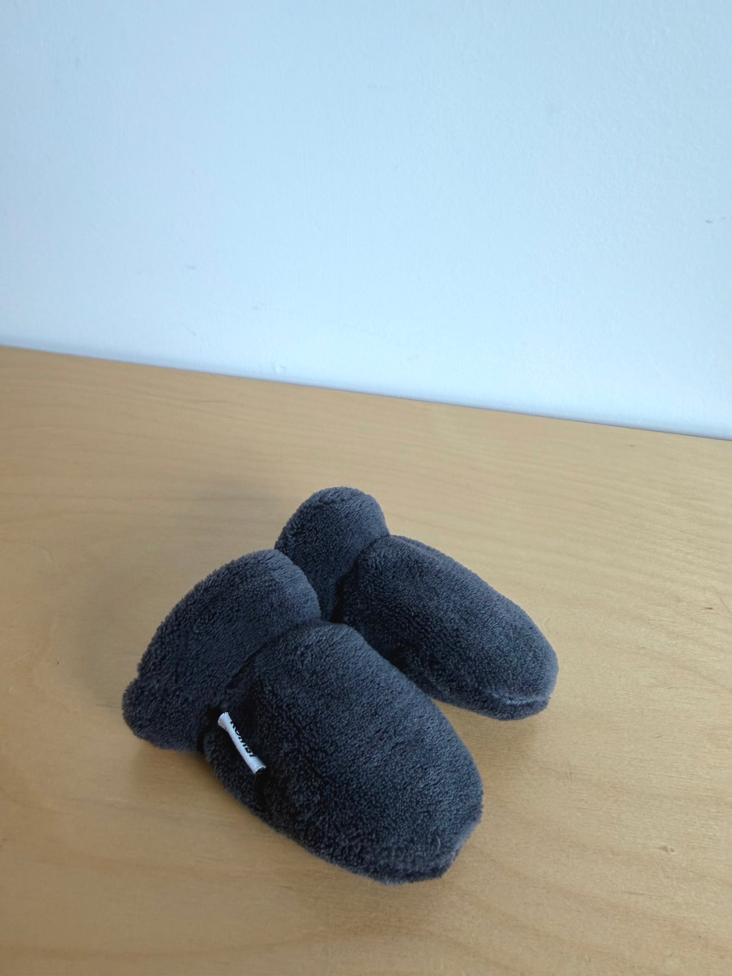 Kombi Grey Fleece Mits / 0-9m?