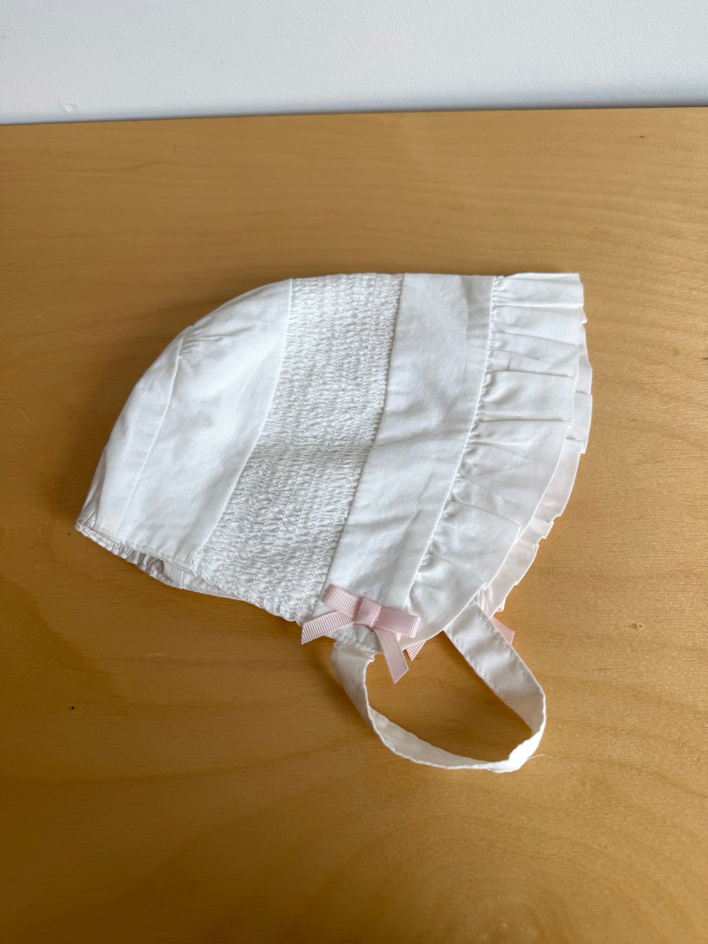 Janie and Jack White Bonnet / 6-12m