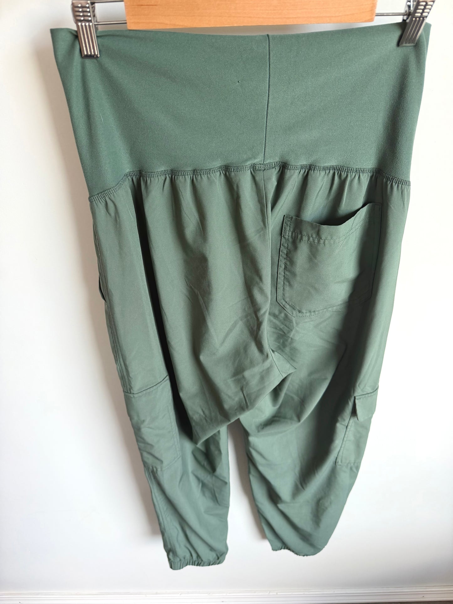Green Quick Dry Maternity Pants / Medium