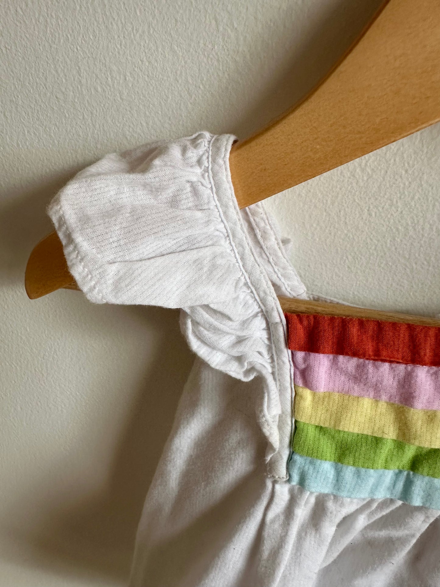 White Color Stripes Top / 12-18m