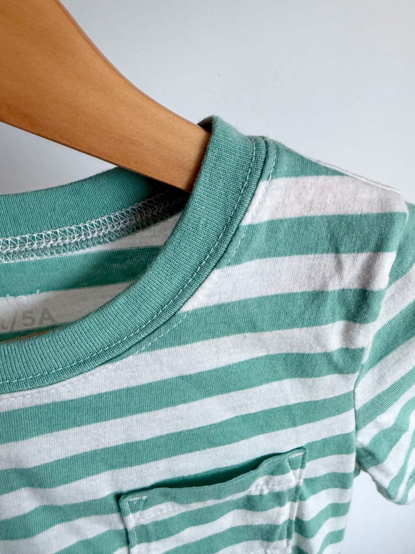 Green Striped Pocket T-Shirt / 5 years