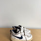 Nike White with Blue Swish Shoes (PLAY) / Size 6 toddler