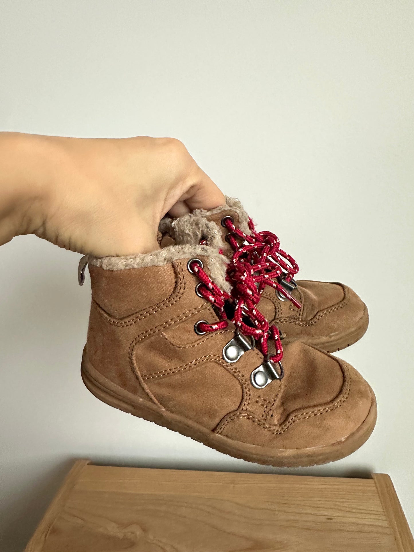 Tan Boots With Red Laces / Size 7 Toddler