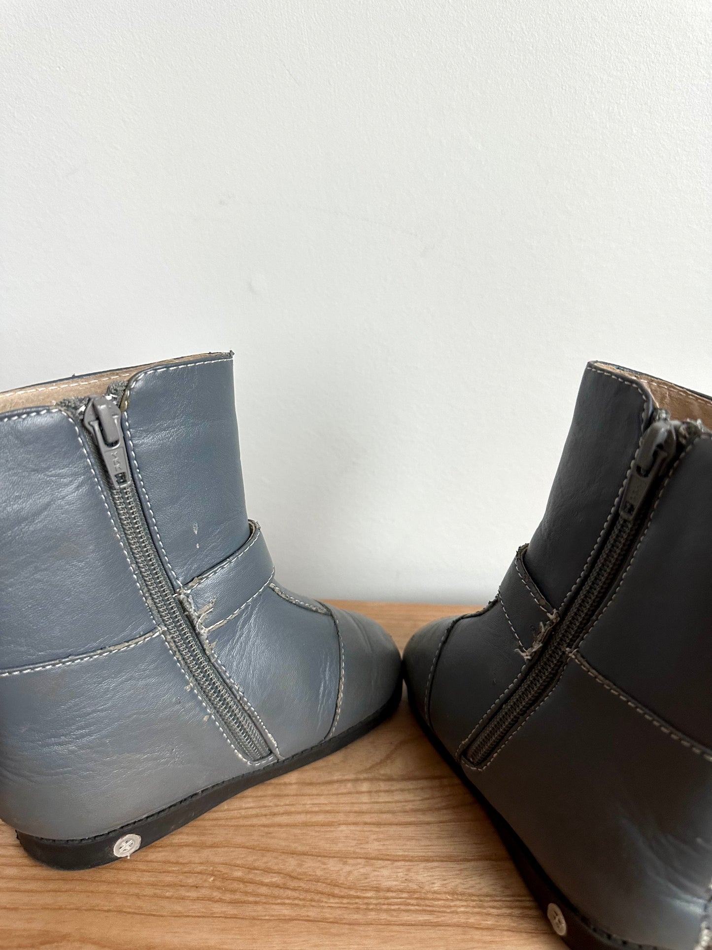 Slate Boots (PLAY) / Size 8 Toddler