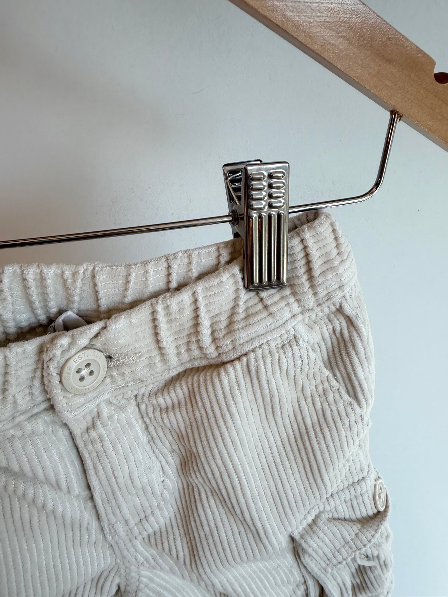 Gap Cream Corduroy Pants / 12-18m