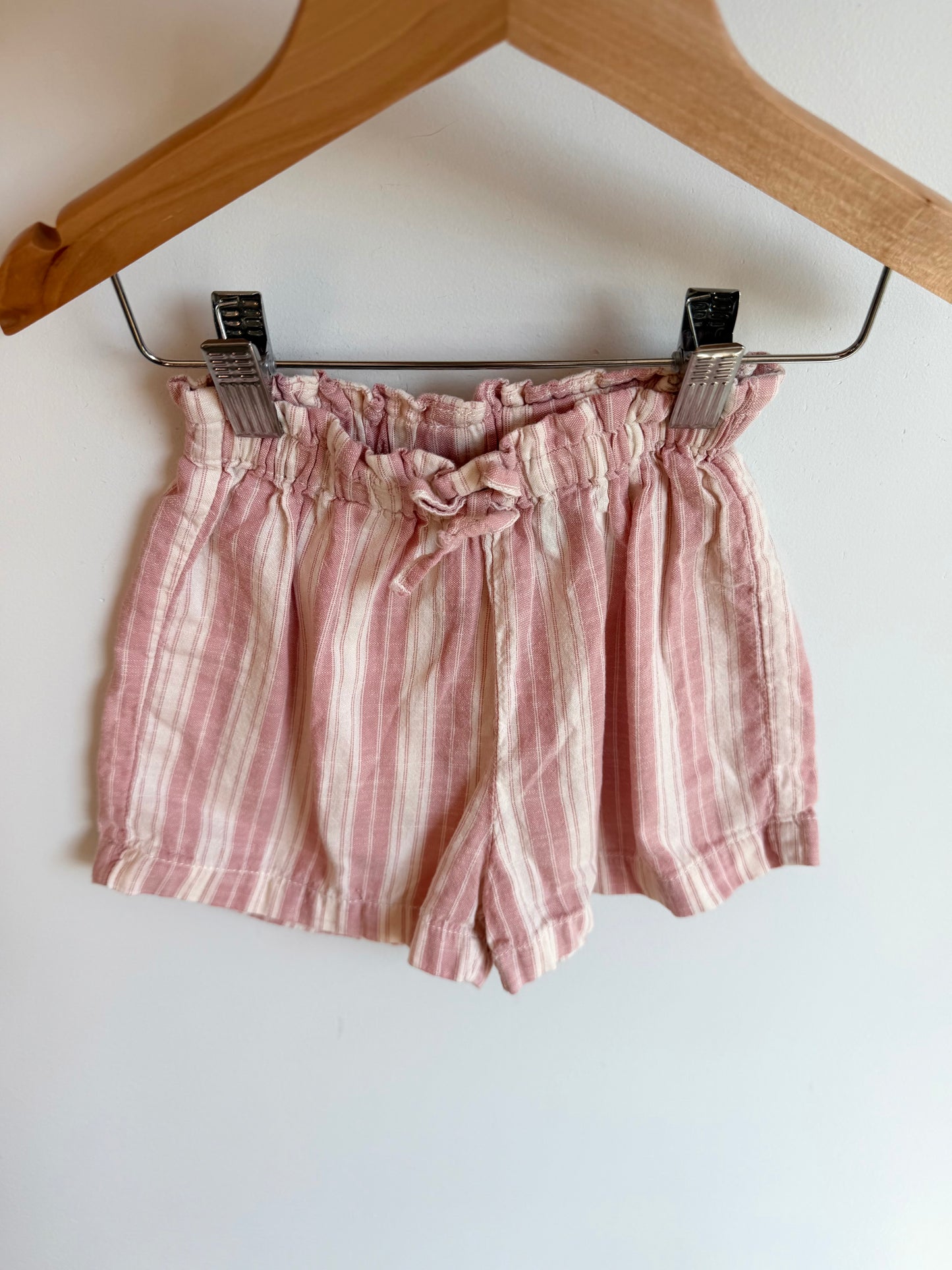 Pink Vertical Stripes Shorts / 12-18m