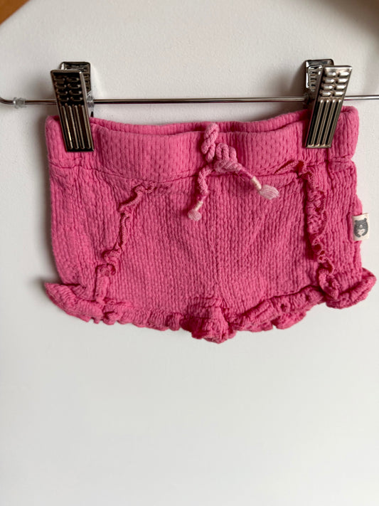 Textured Fuchsia Shorts / 0-3m