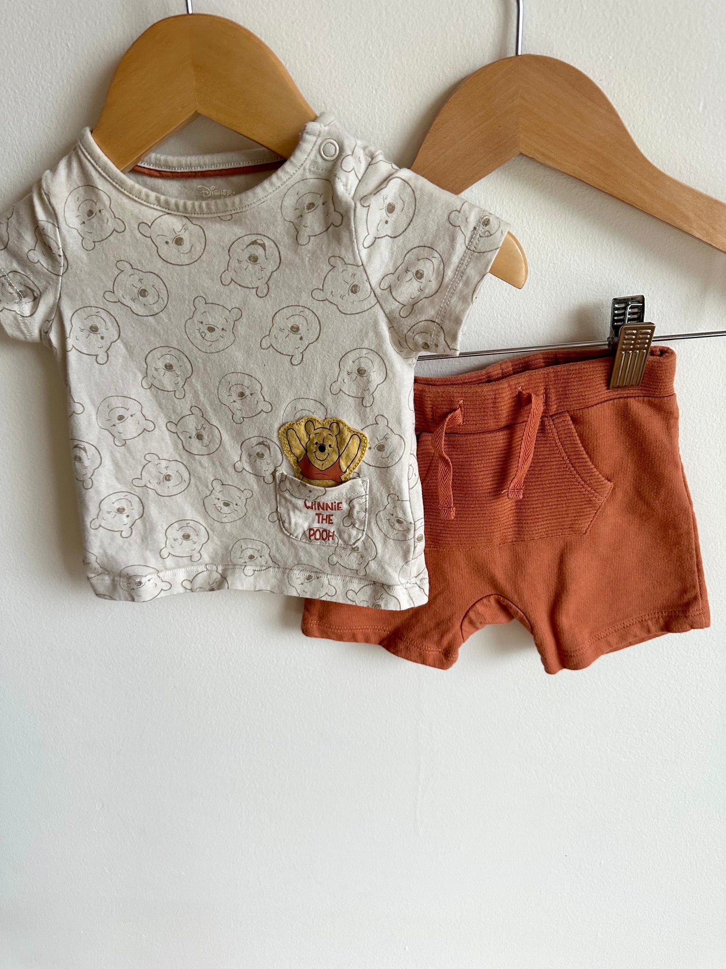 Winnie The Pooh T-shirt + Shorts Set / 3-6m