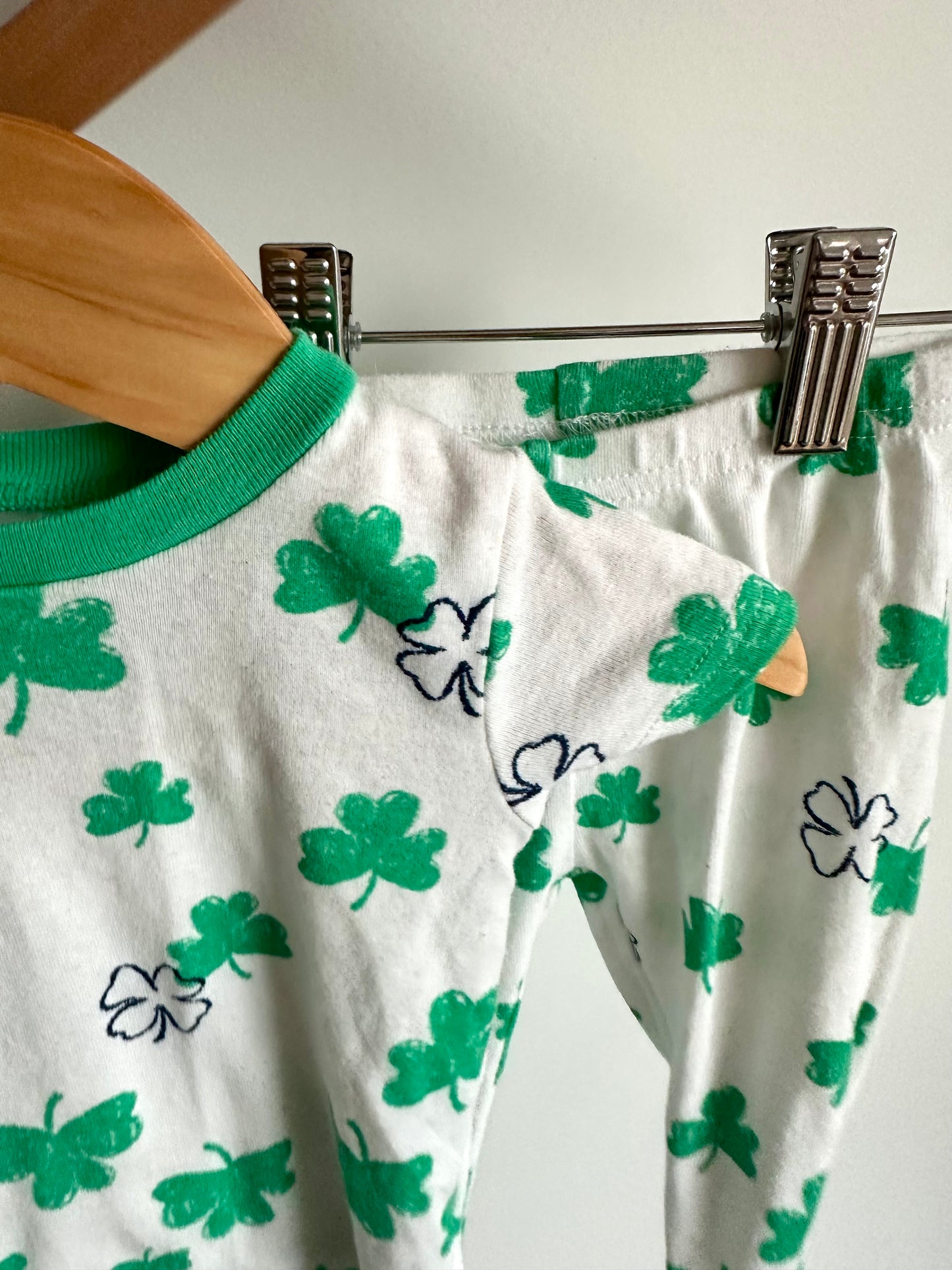 Clover White Pj Set / 6-9m