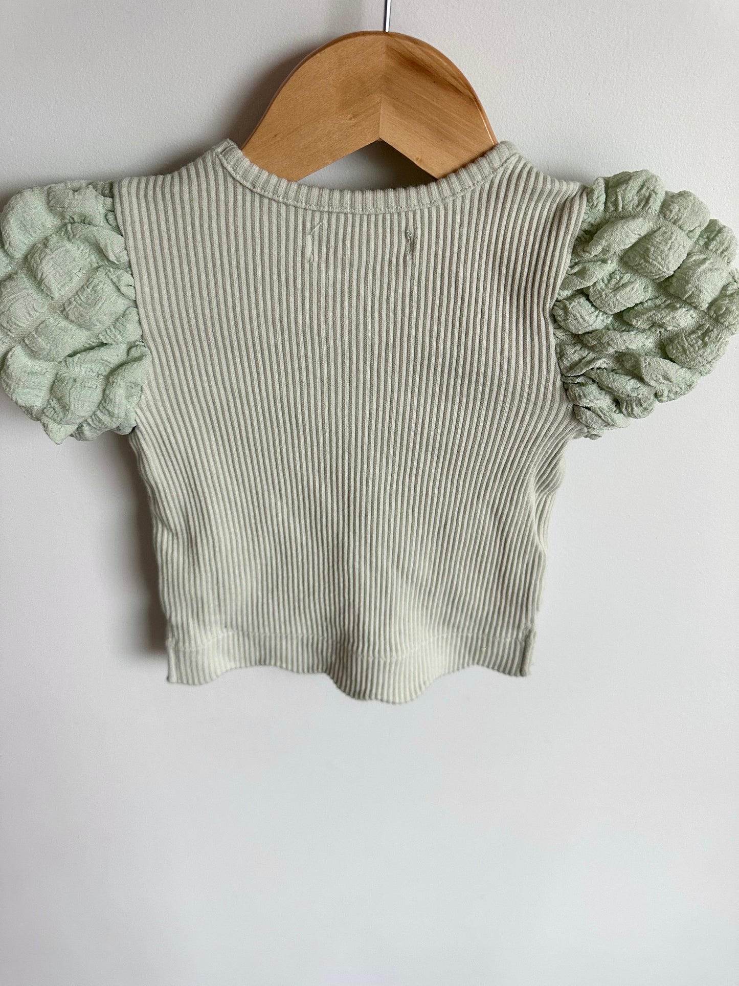 Safe Puffy Sleeve Ribbed Top / 18m?