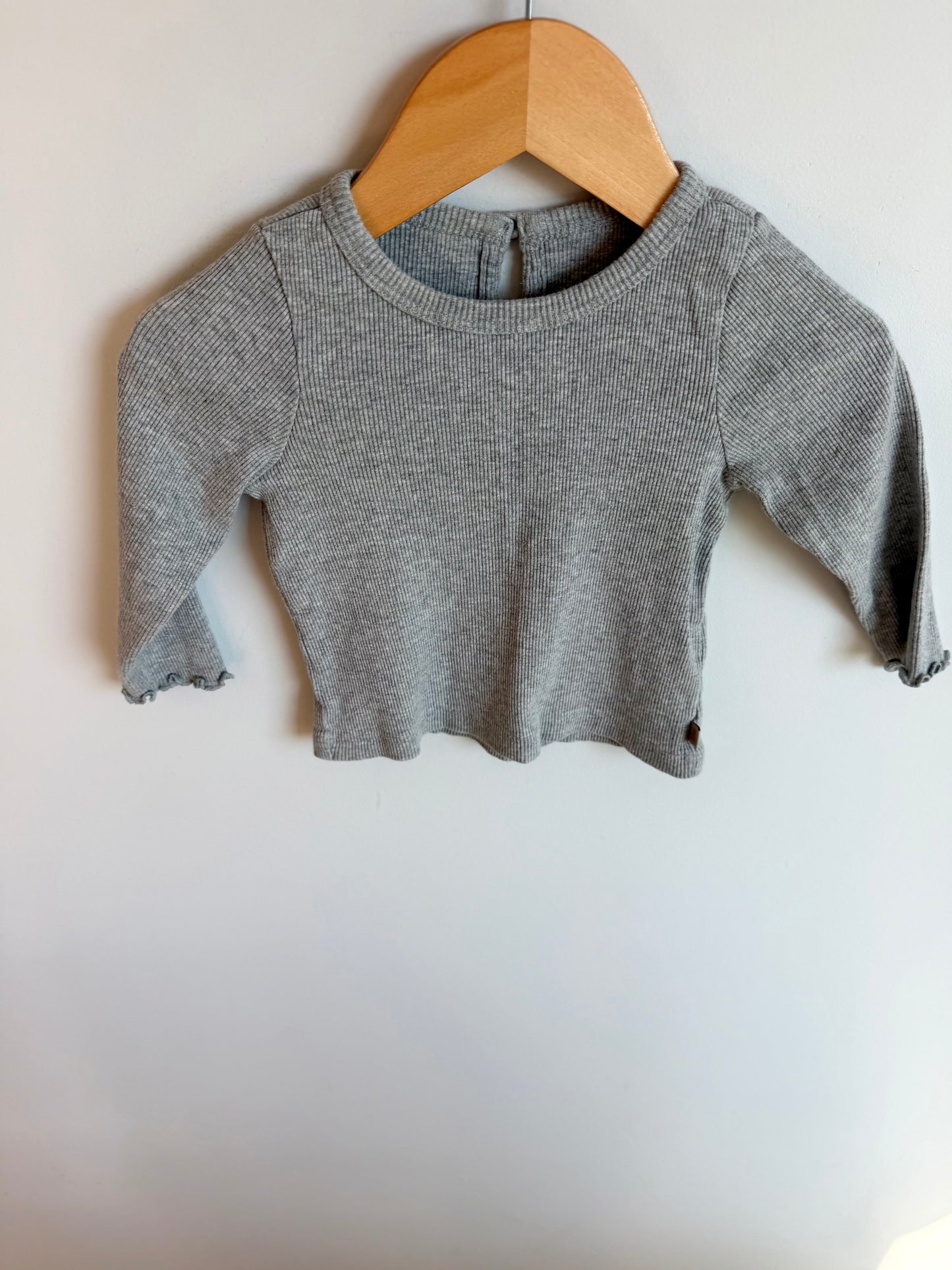 Gap Grey Wavy Hem Top / 12-18m