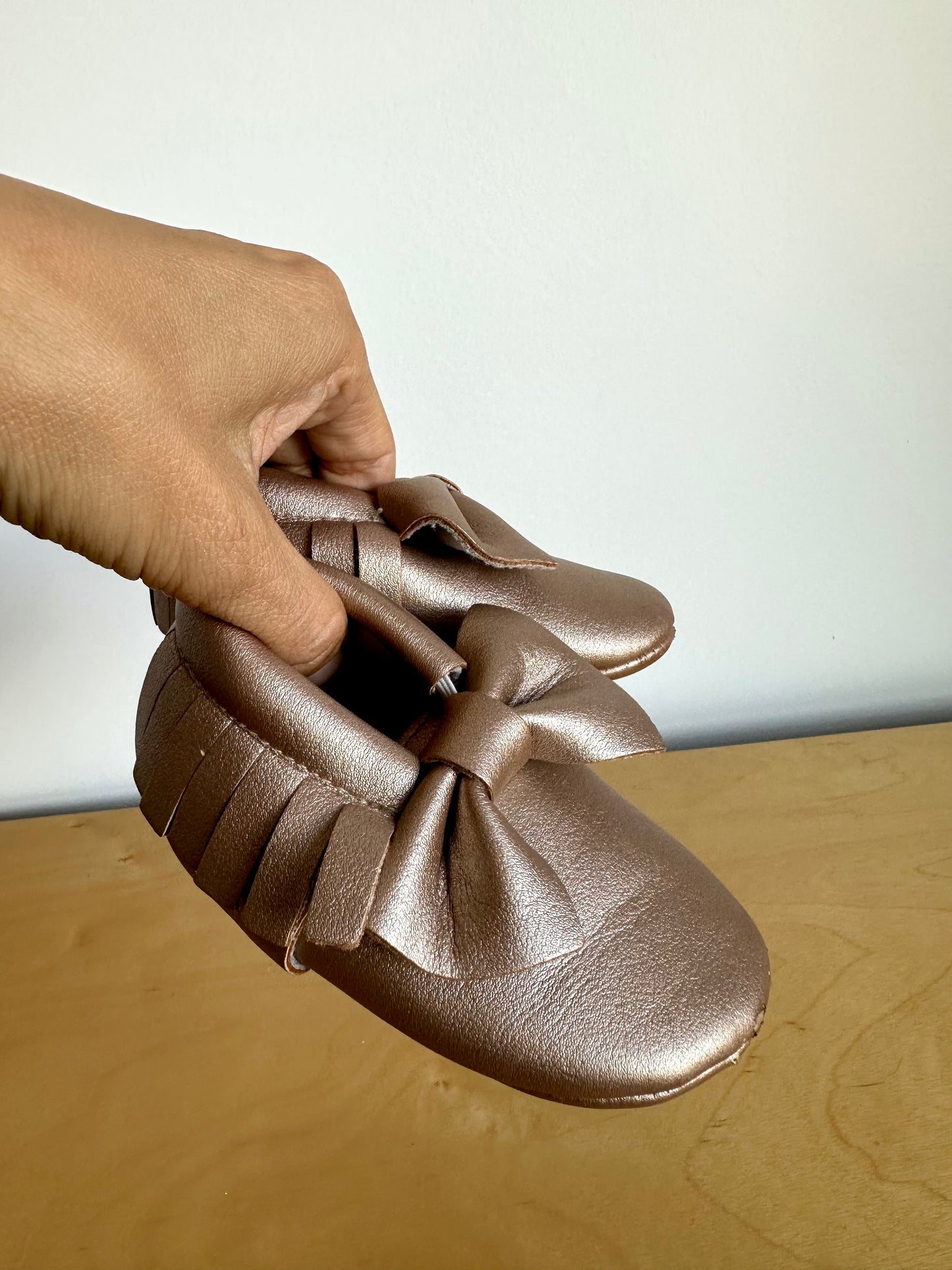 Gold Bow Shoes (PLAY) / Size 3 Infant