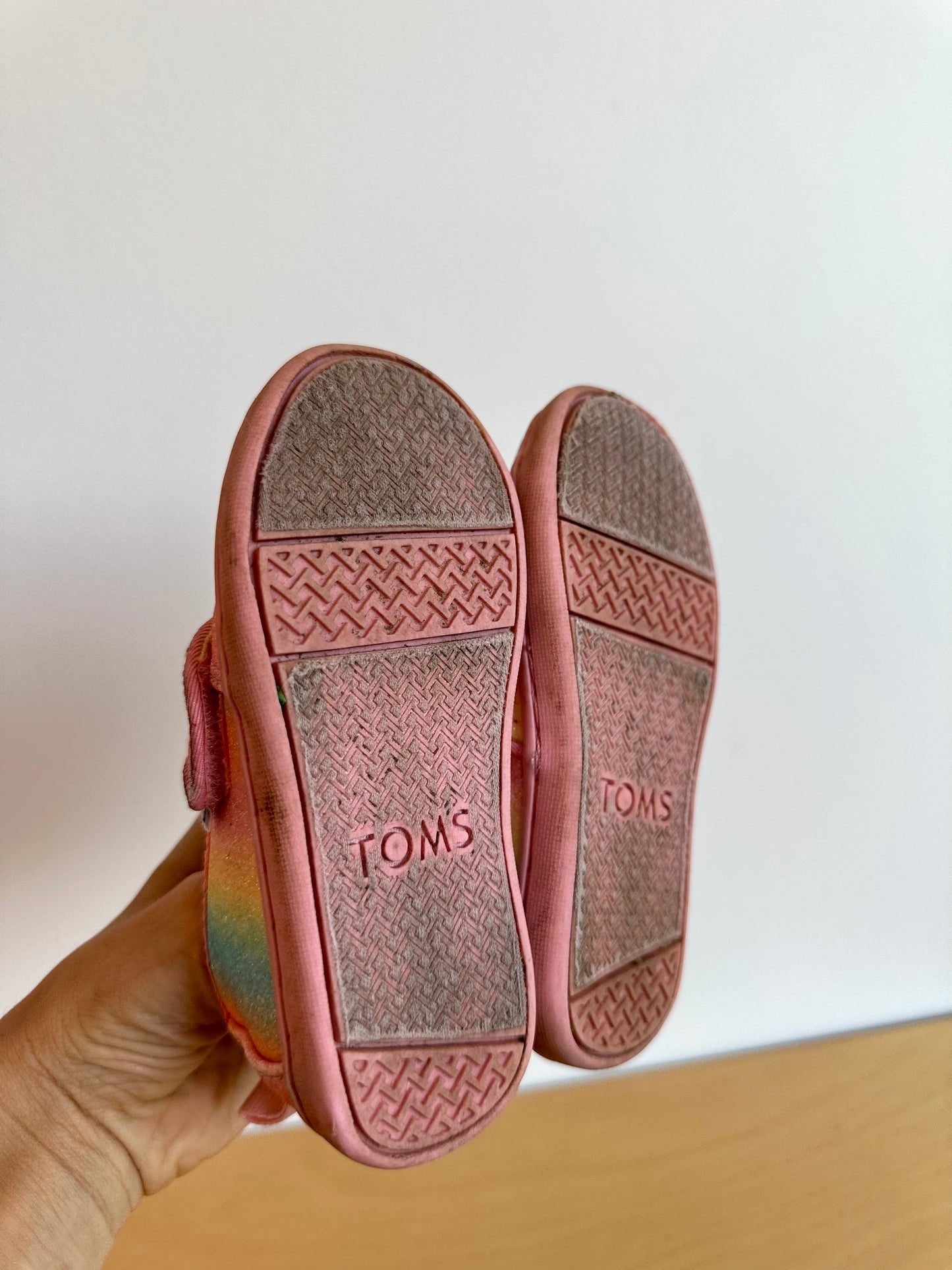 Toms Ombre Sparkly Shoes / Size 7 Toddler