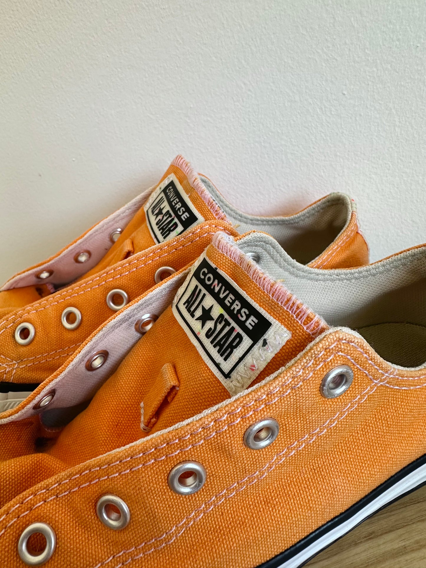 Orange Speckle Converse / Size 2.5 (Big Kids)