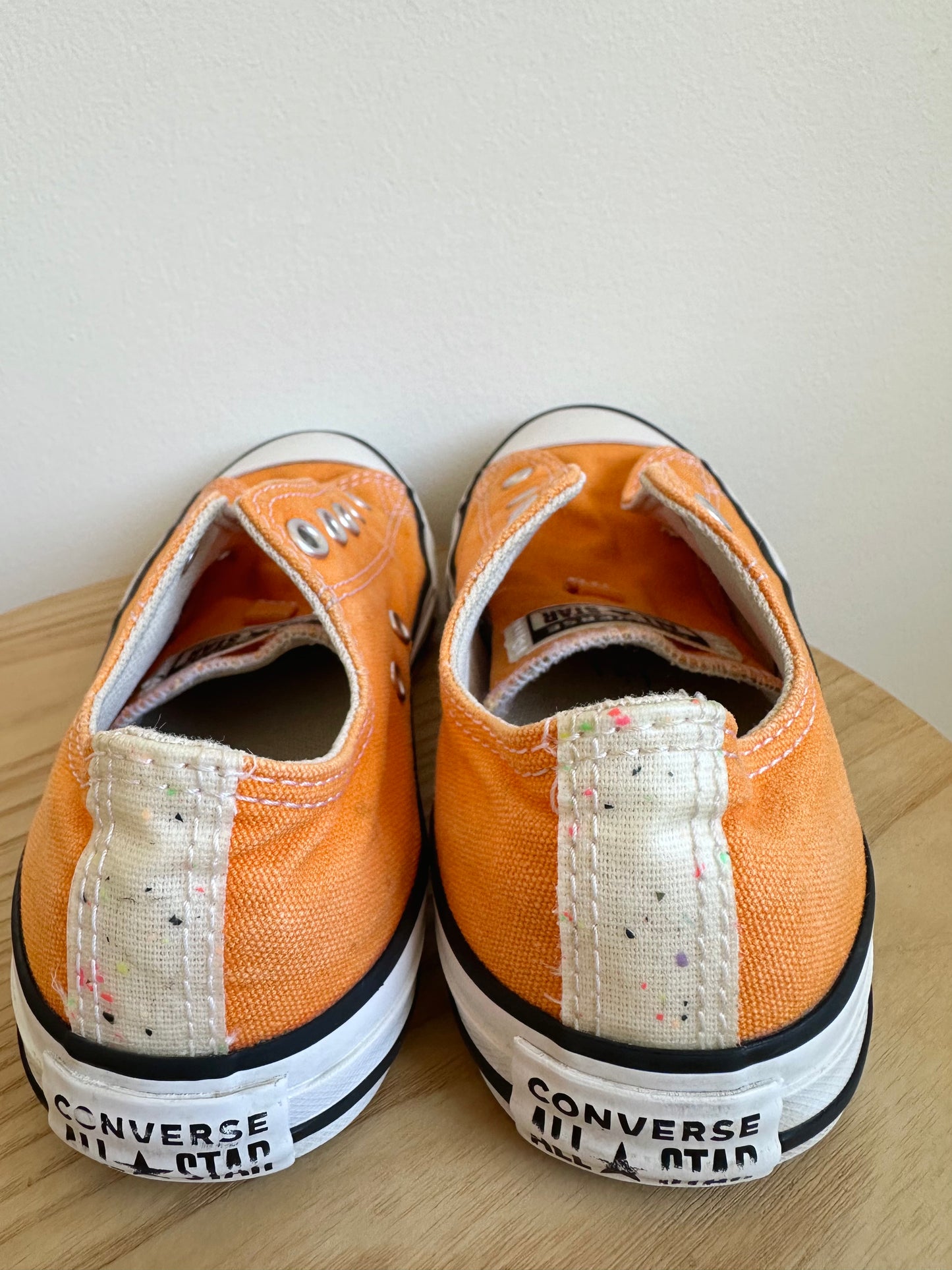 Orange Speckle Converse / Size 2.5 (Big Kids)