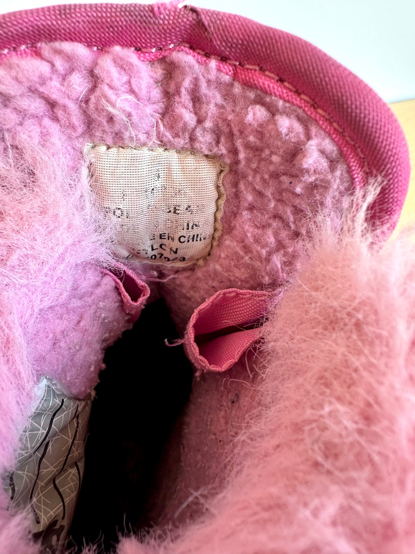 Light Up Pink Winter Boots / Size 6 Toddler