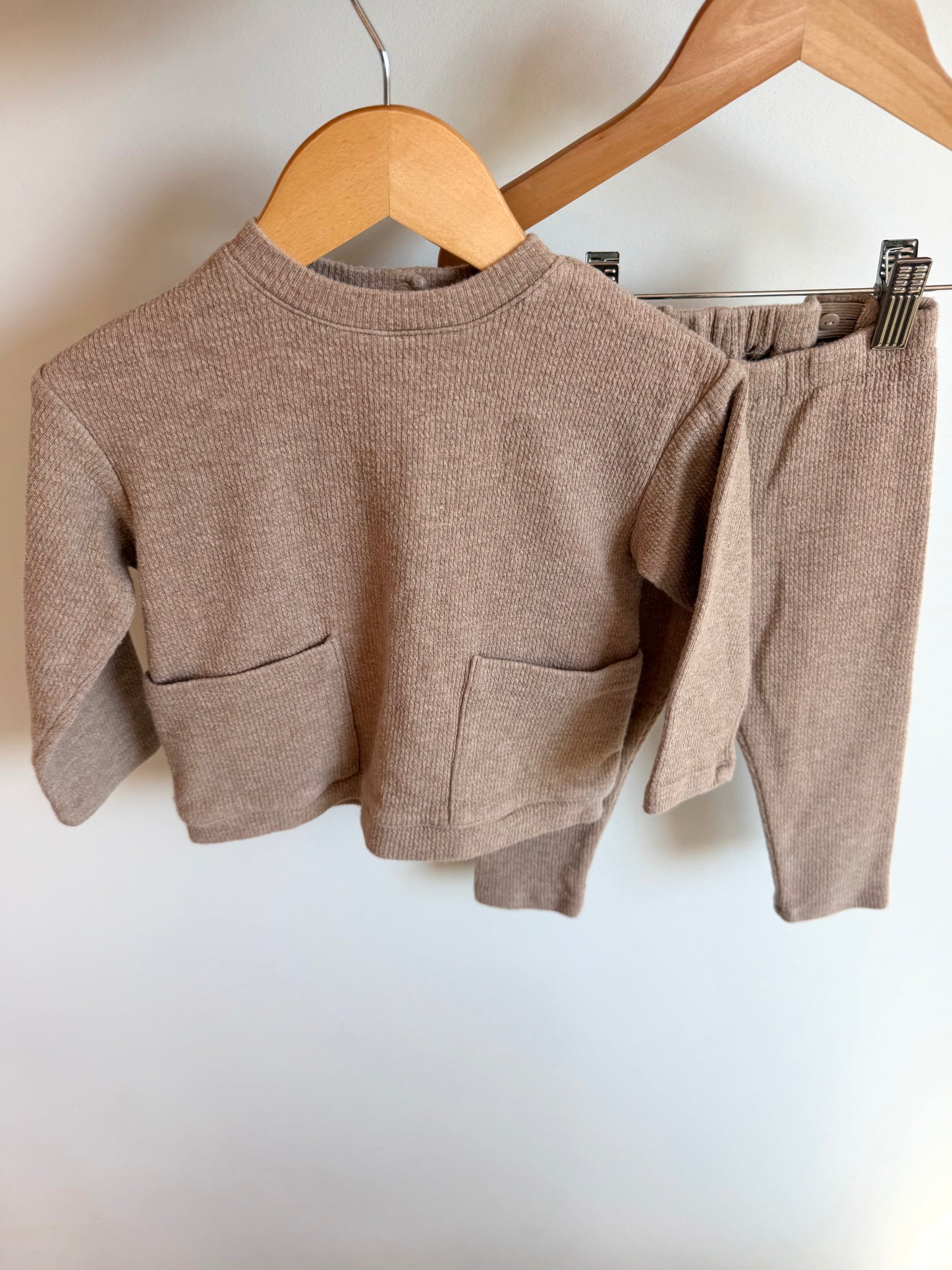 H&M Fawn Pocket Top + Pants Set / 12-18m