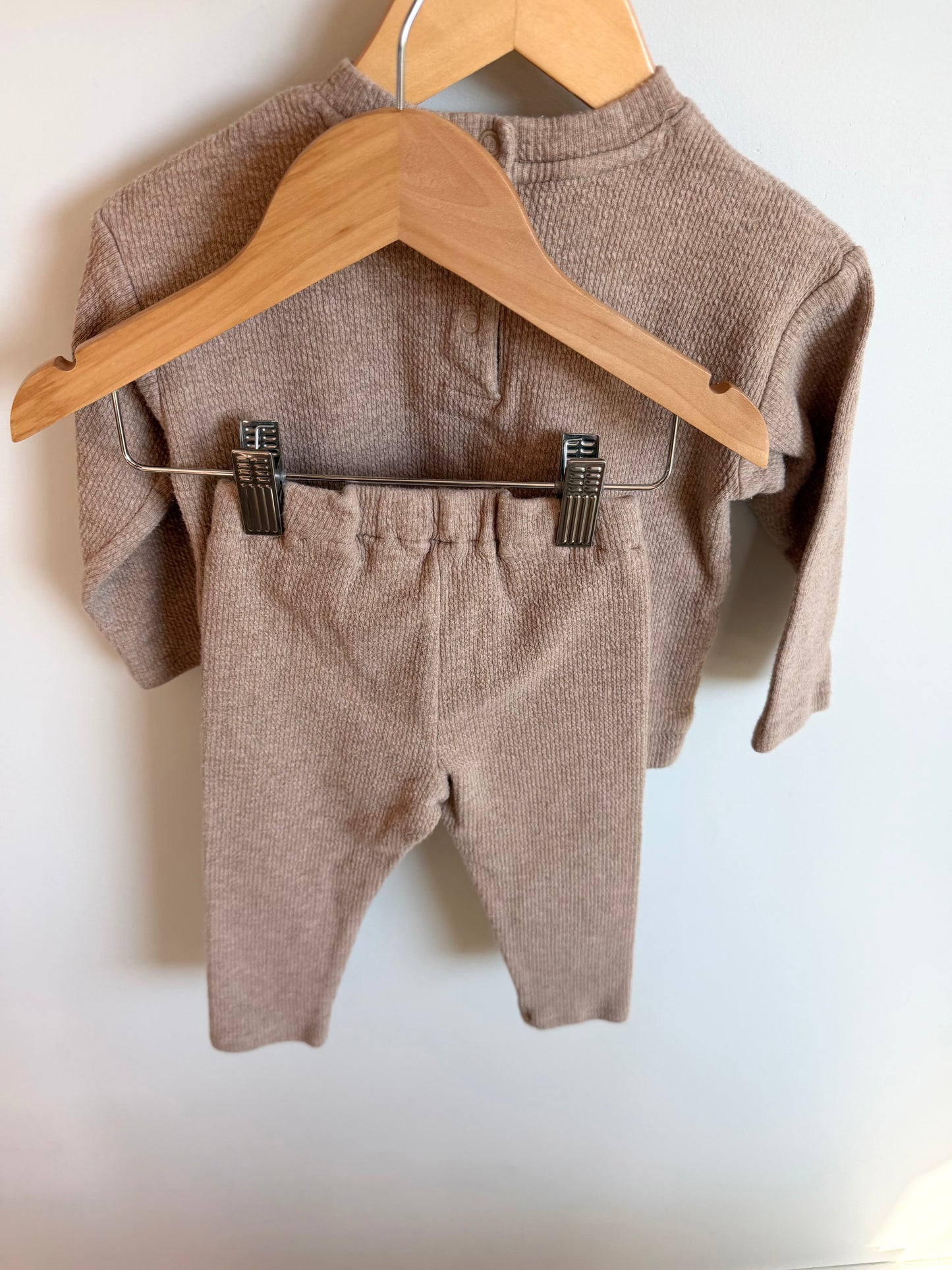 H&M Fawn Pocket Top + Pants Set / 12-18m