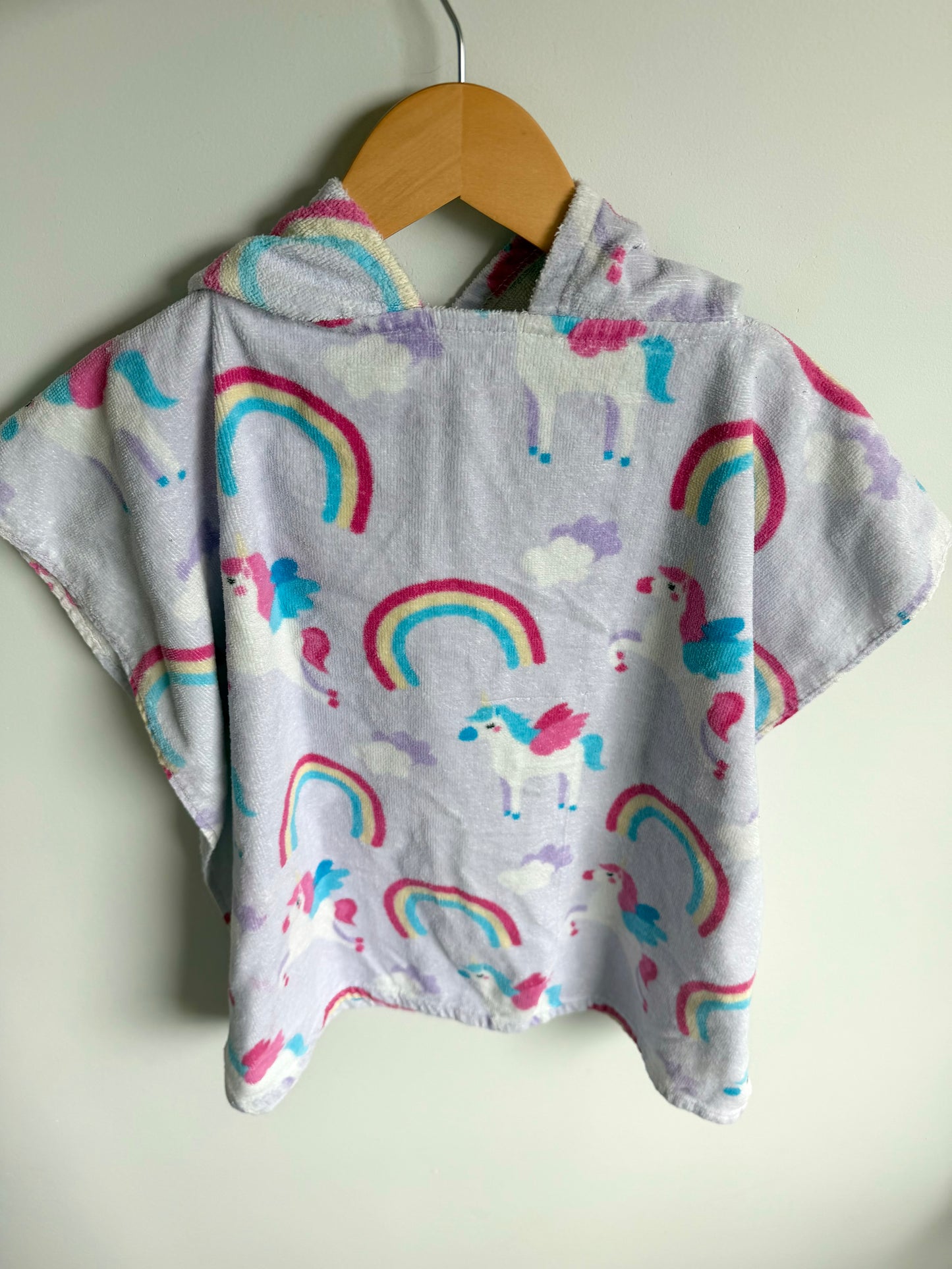 Unicorn Hood Towel / 12m to 3T? (No Shipping)