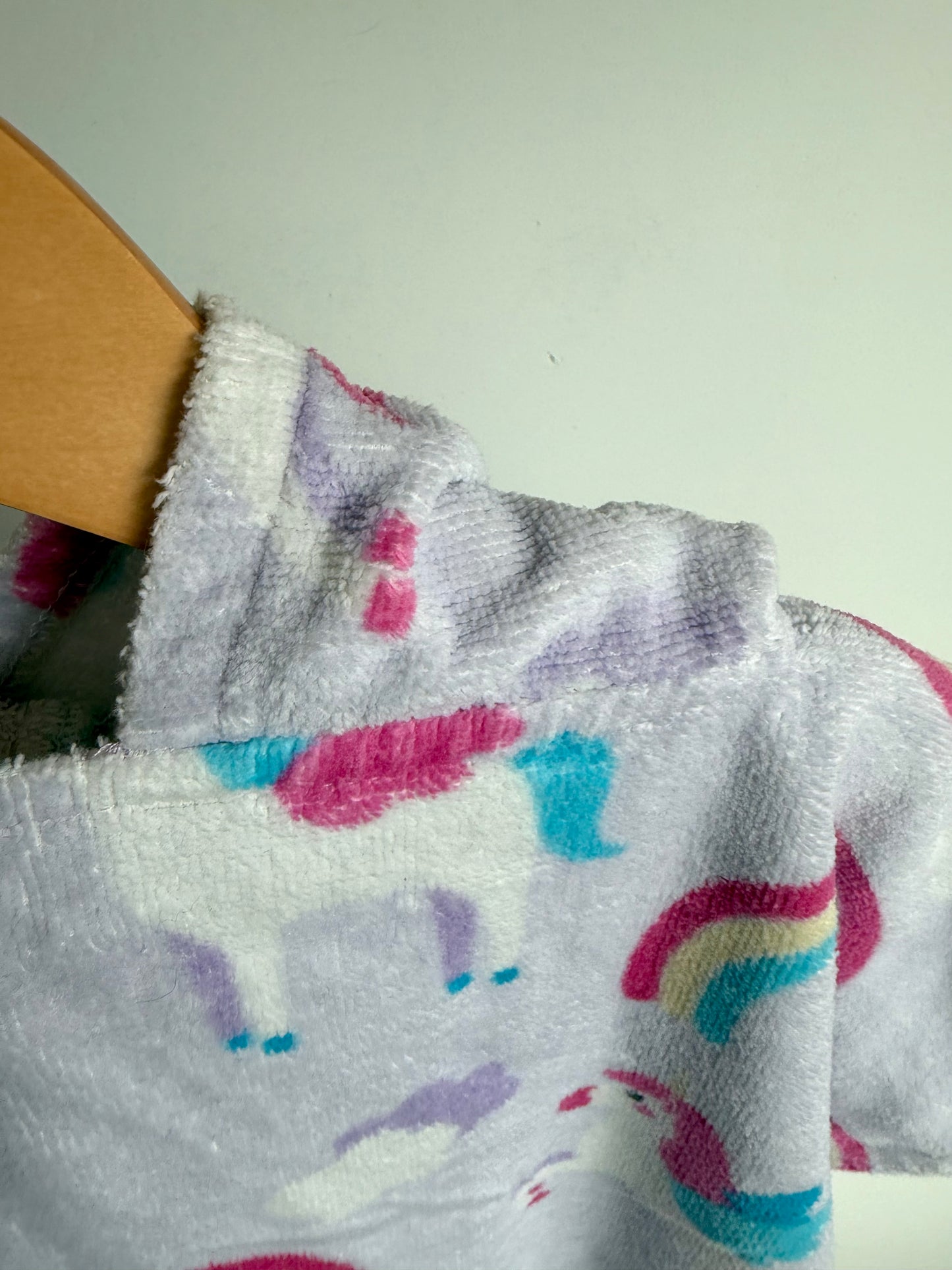 Unicorn Hood Towel / 12m to 3T? (No Shipping)