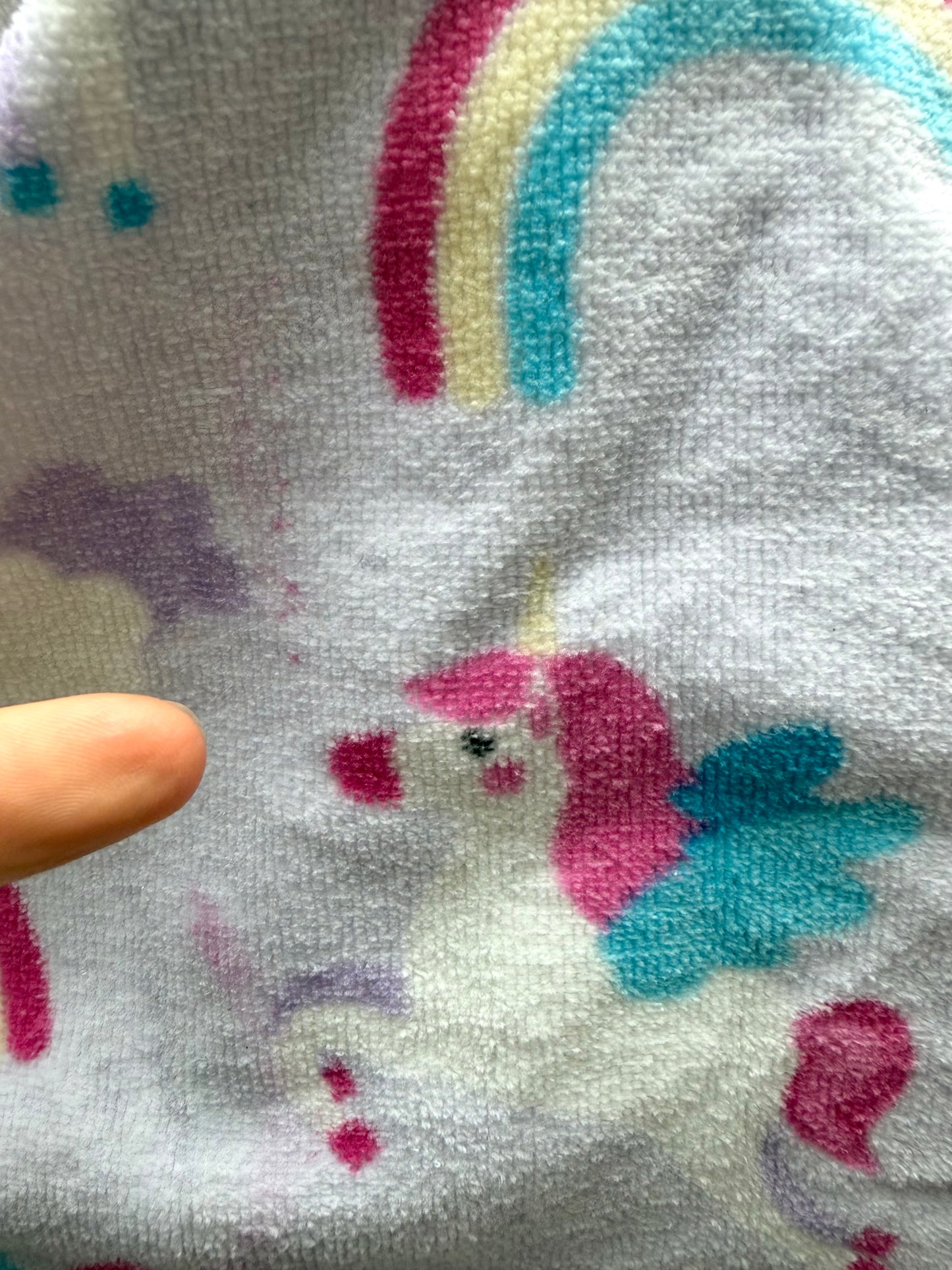Unicorn Hood Towel / 12m to 3T? (No Shipping)