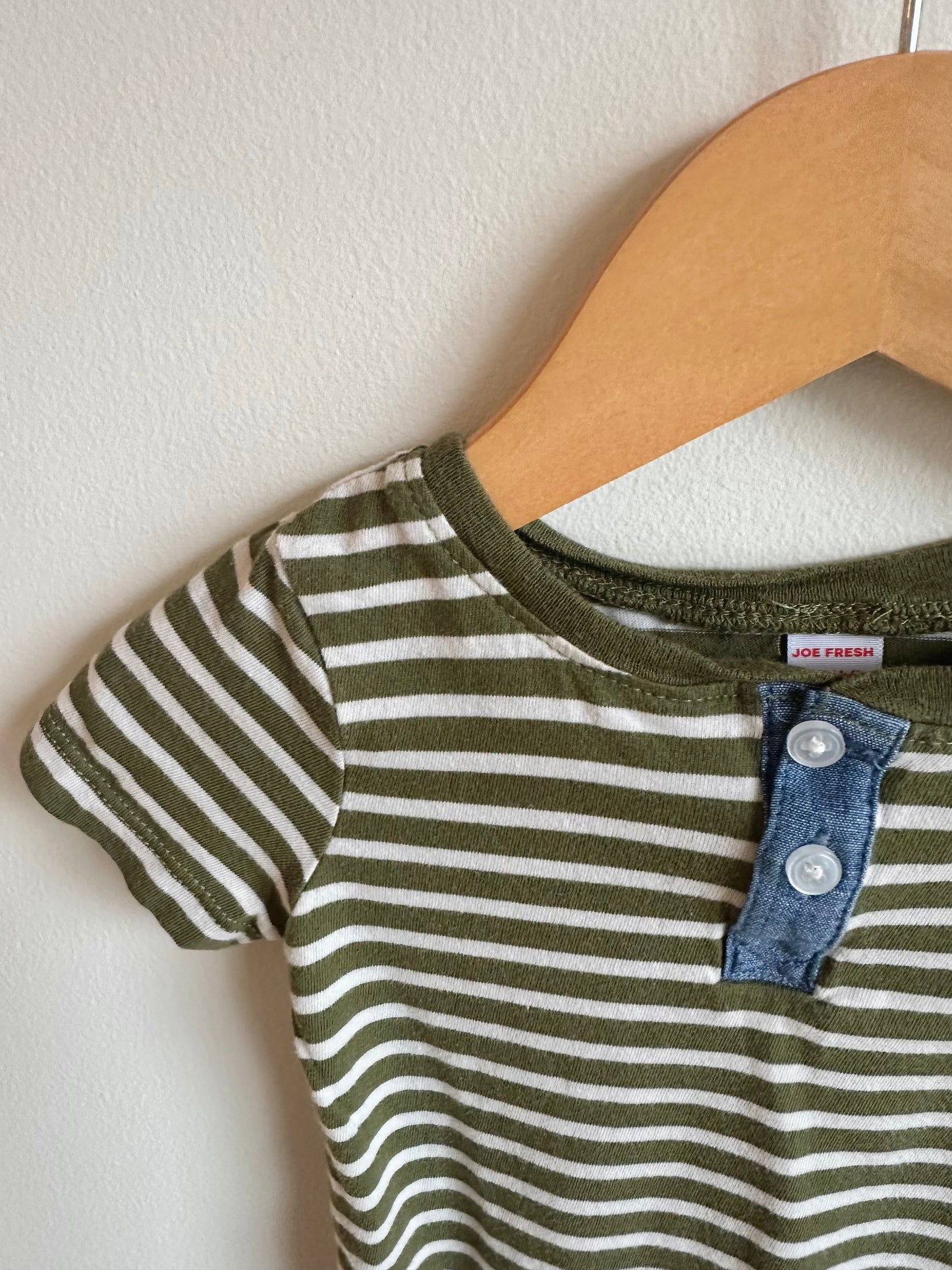 Striped Bodysuit with Buttons / 6-12m