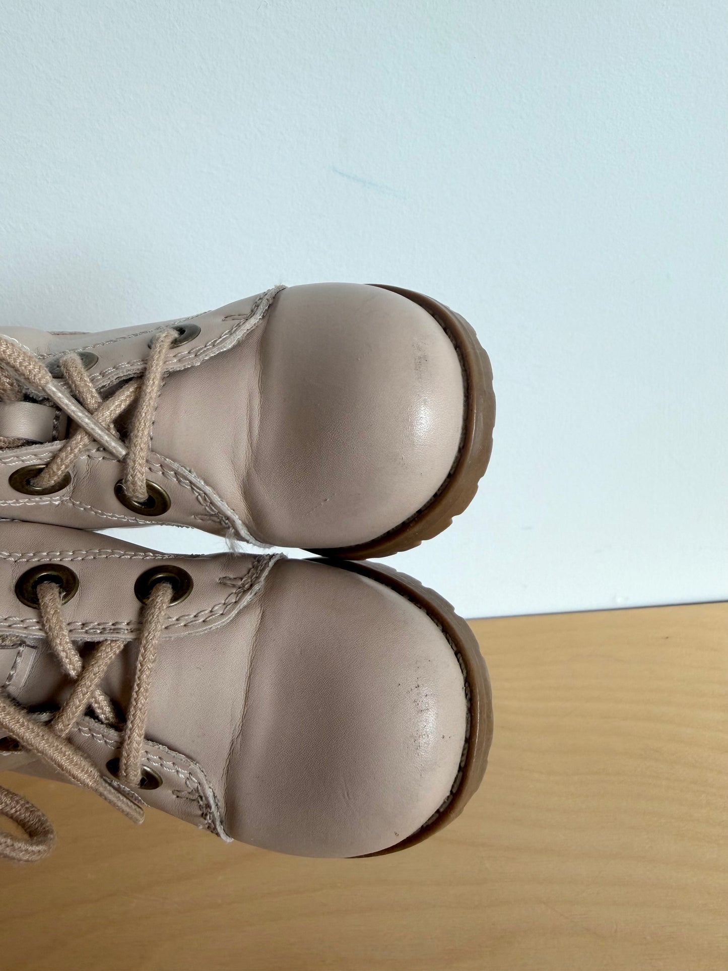 Tan Combat Zipper Boots / Size 7 Toddler (No Shipping)