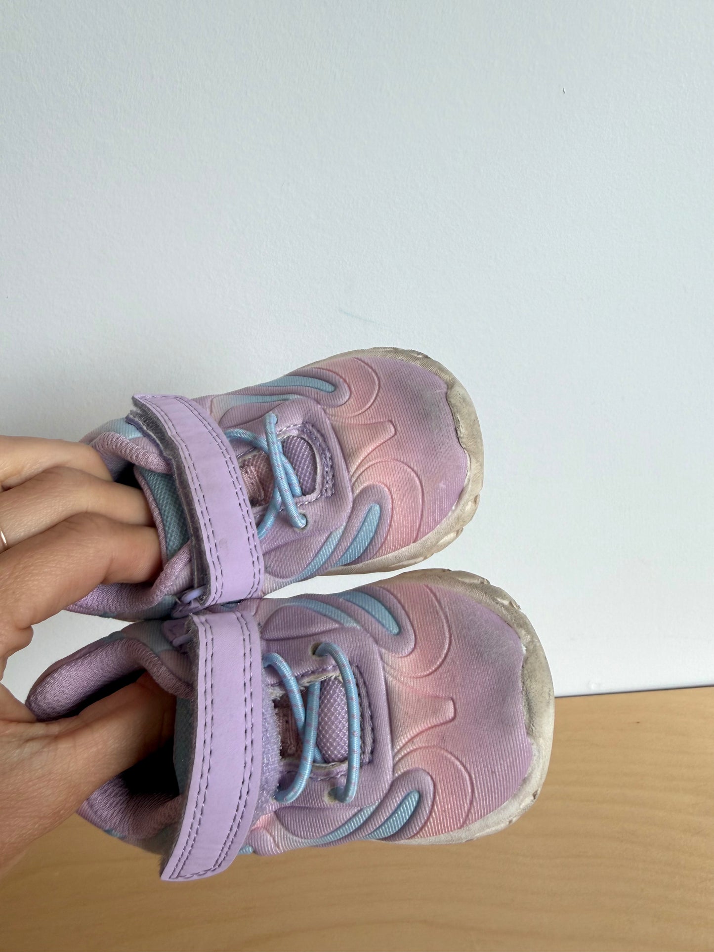 Purple Ombre Shoes / Size 4 Toddler