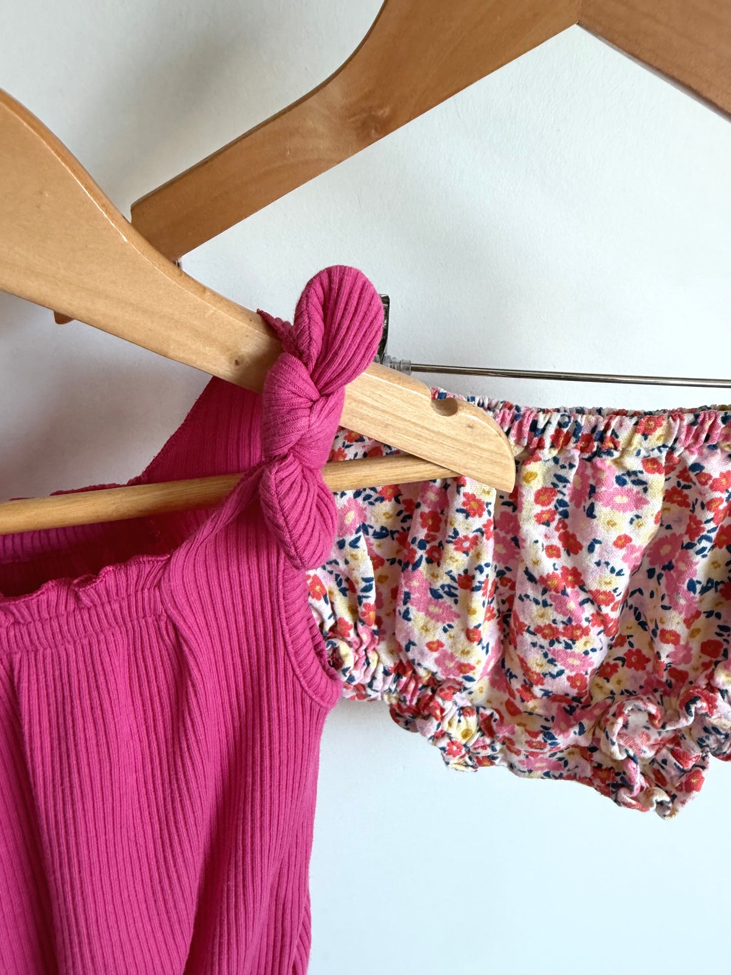 Ribbed Pink Bodysuit + Shorts Set / 6-12m