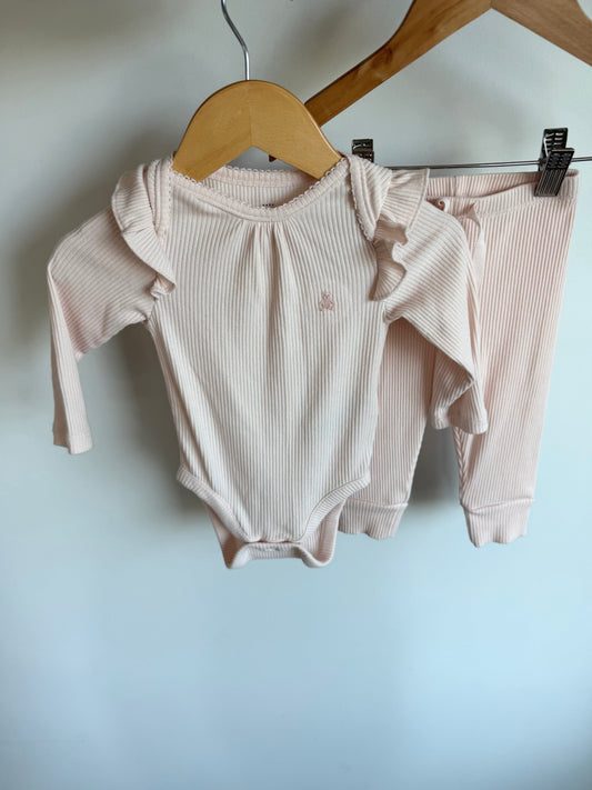 Gap Ribbed Bodysuit + Pants Set / 6-12m