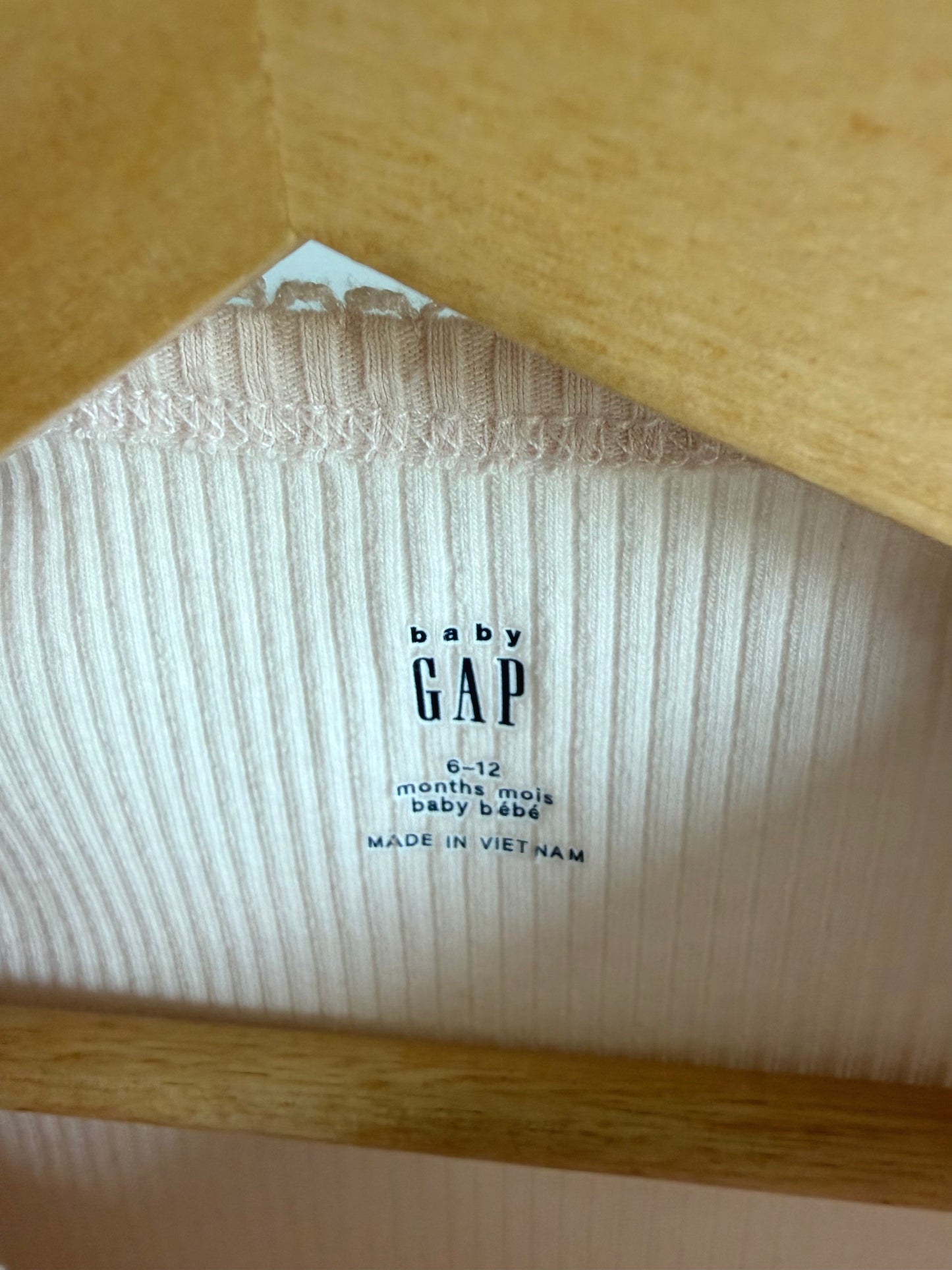Gap Ribbed Bodysuit + Pants Set / 6-12m