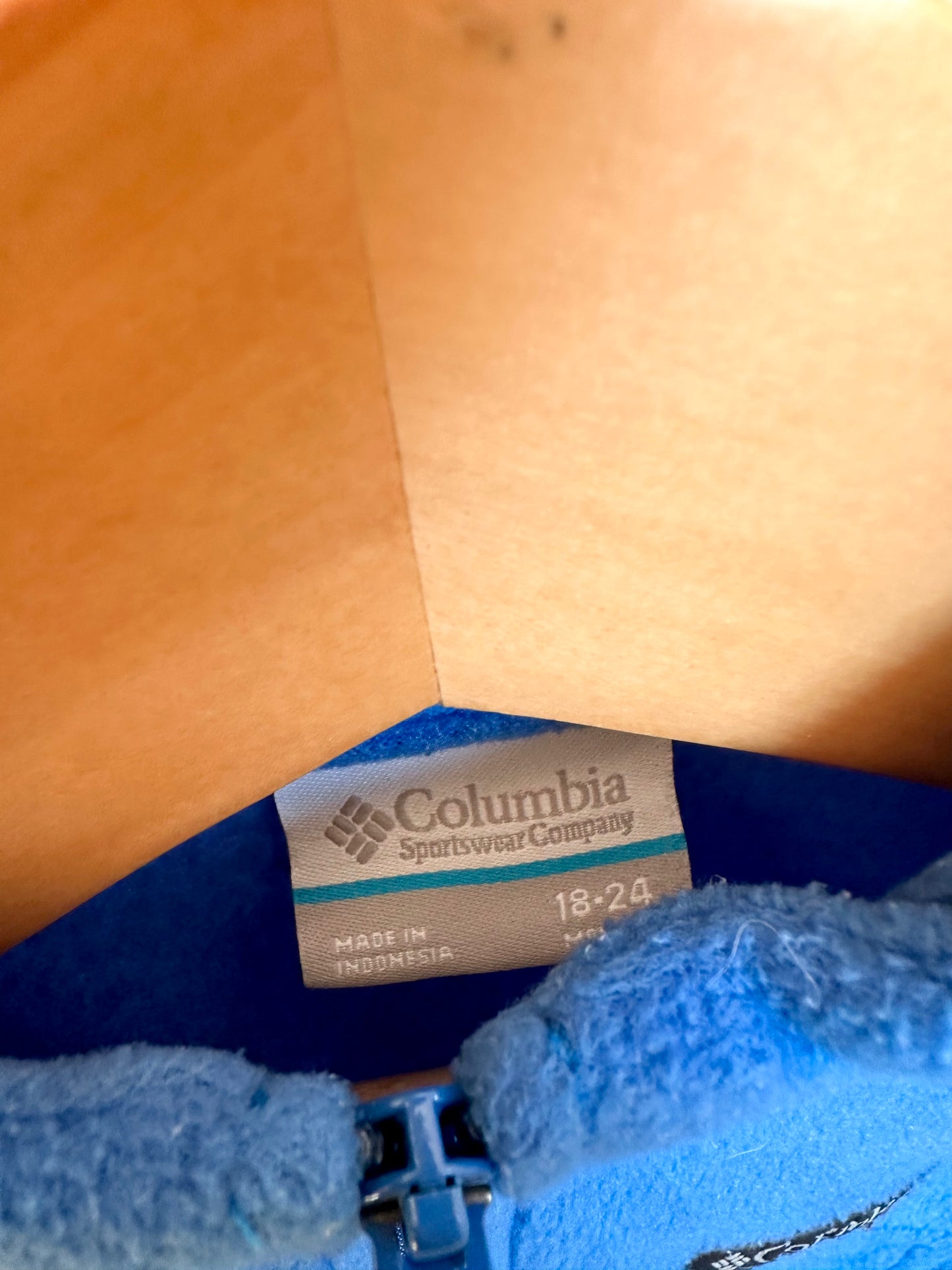 Columbia Blue Zippered Sweater / 18-24m