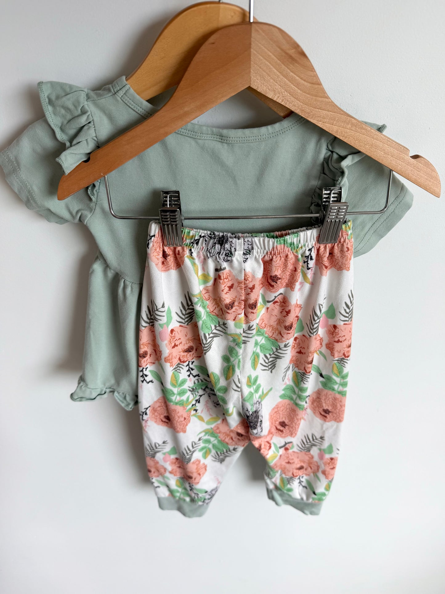 Dusty Blue Top + Floral Pants (PLAY) / 2T