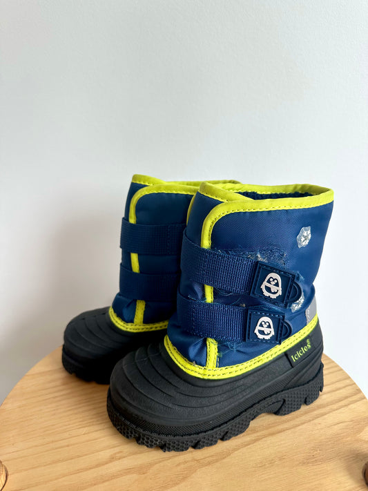 Velcro Boots / Size 8 Toddler