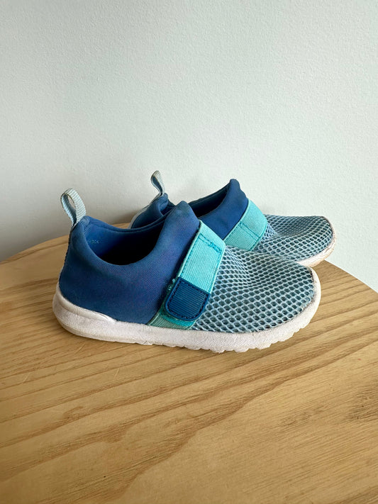 Breathable Sneakers / Size 7 Toddler