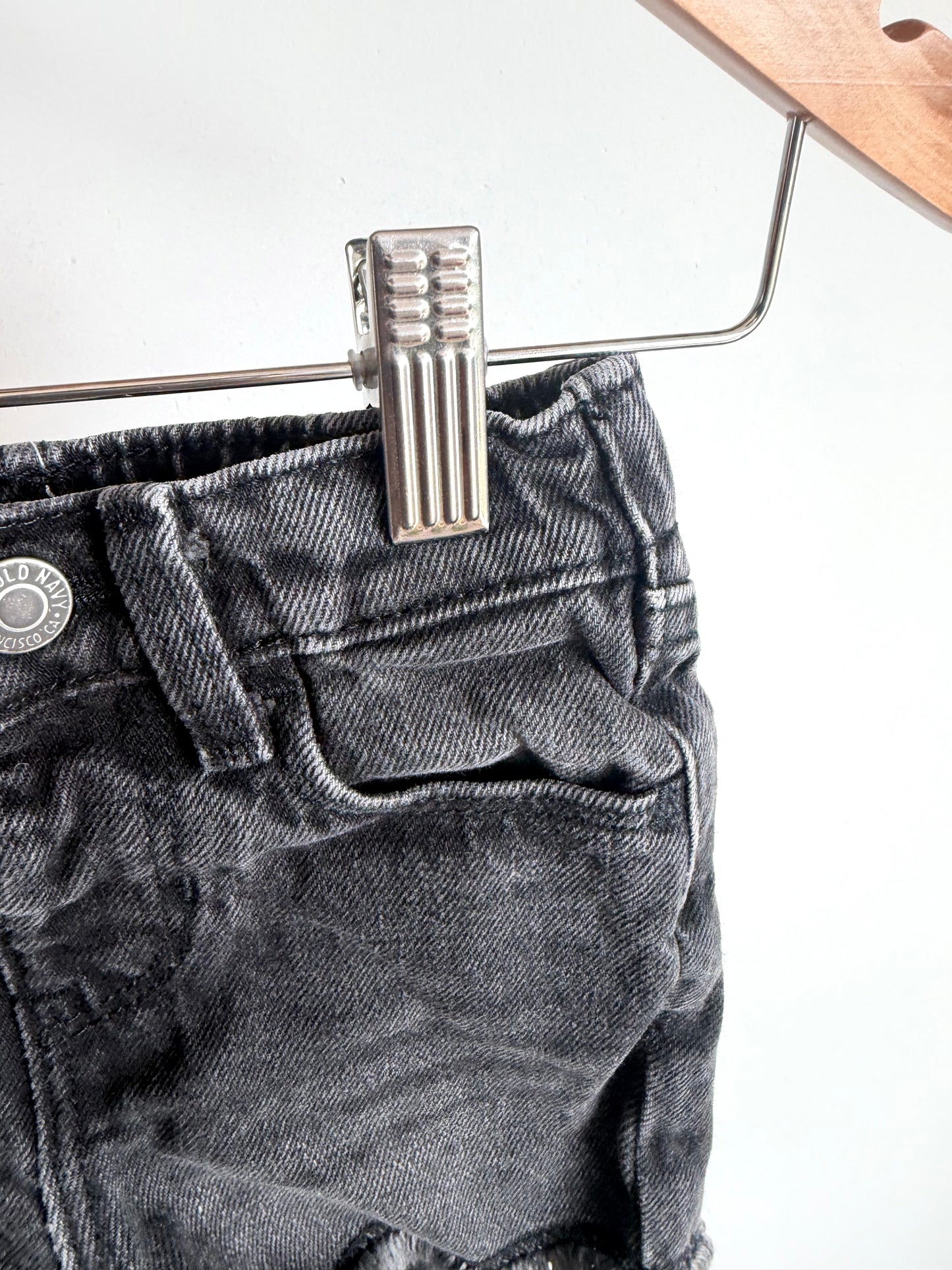 Dark Denim Shorts / 2T