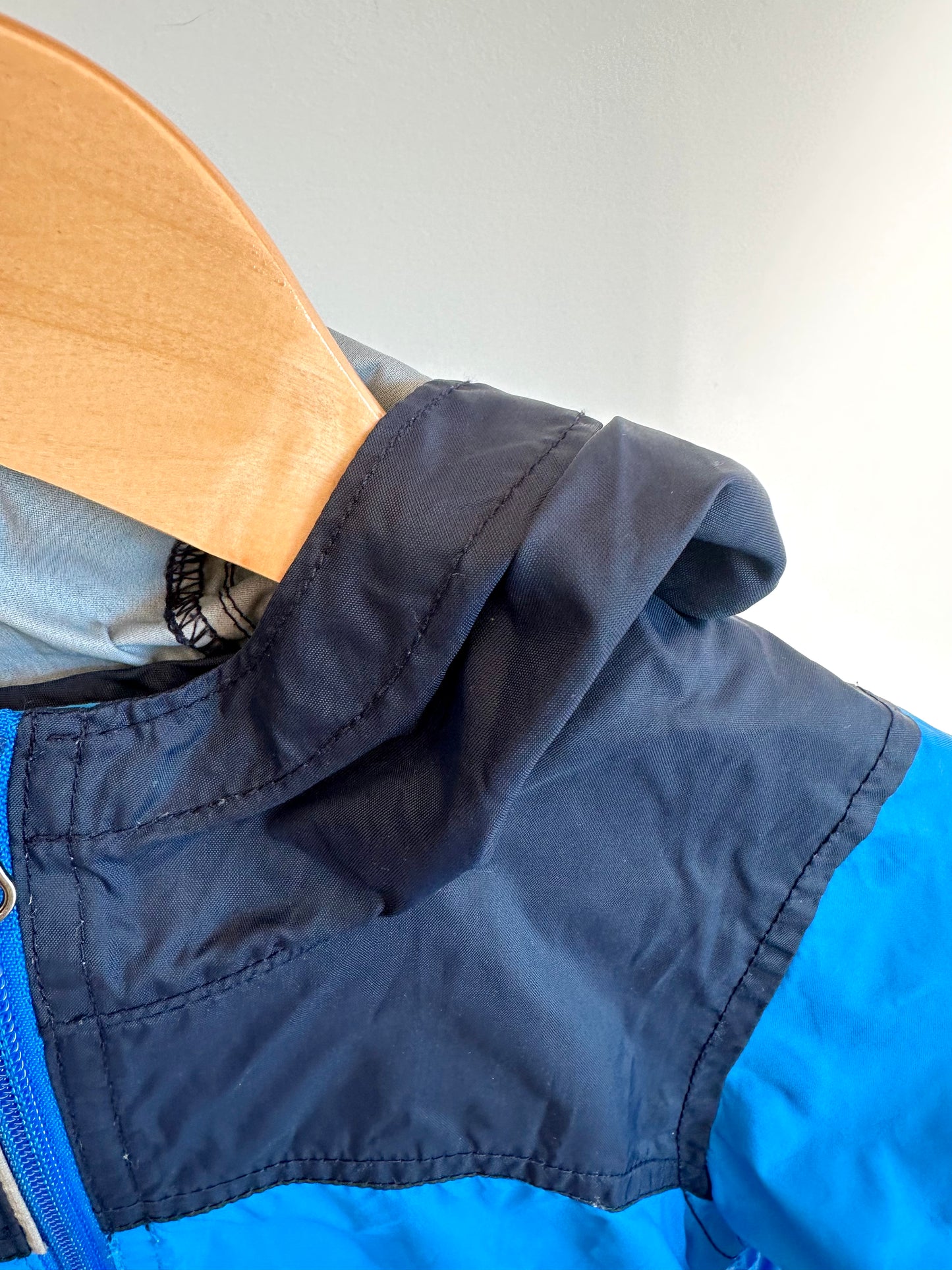 Navy Columbia Windbreaker Jacket / 2T
