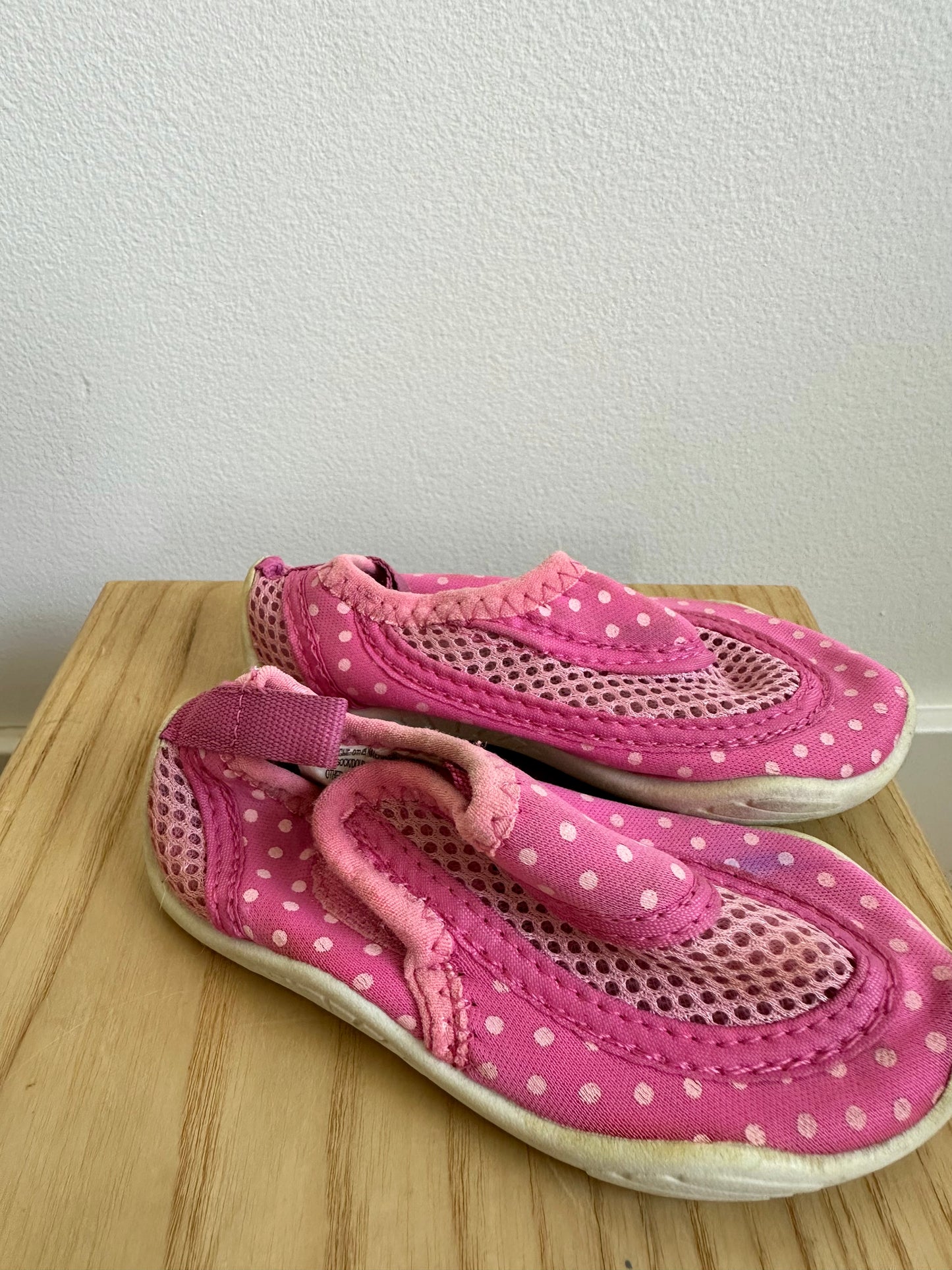 Pink Water Shoes / Size 4 Toddler?