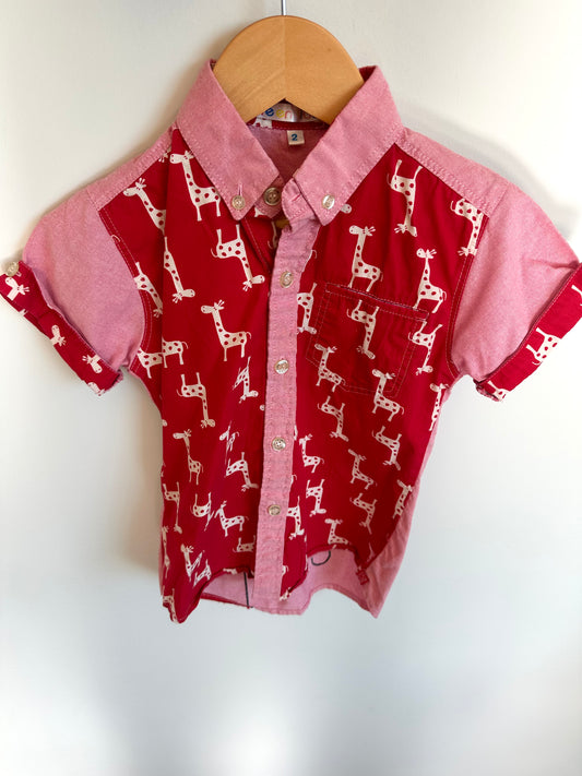 Red Giraffe Button Up T-shirt / 2T