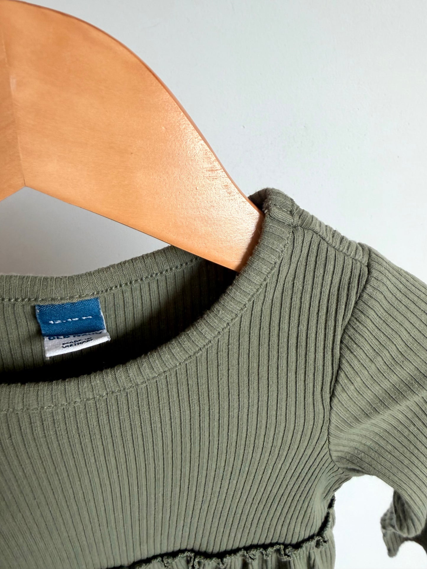 Green Long Sleeve Ribbed Dress / 12-18m