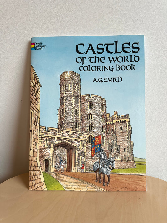 Castles of The World Coloring Book / 8-16 years