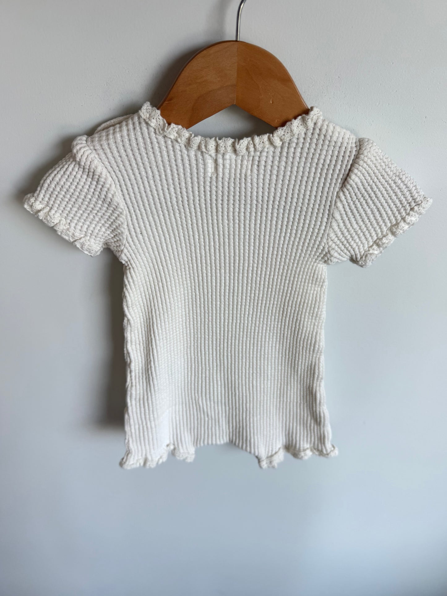 Cream Waffle Lace Trim Romper / 6-9m