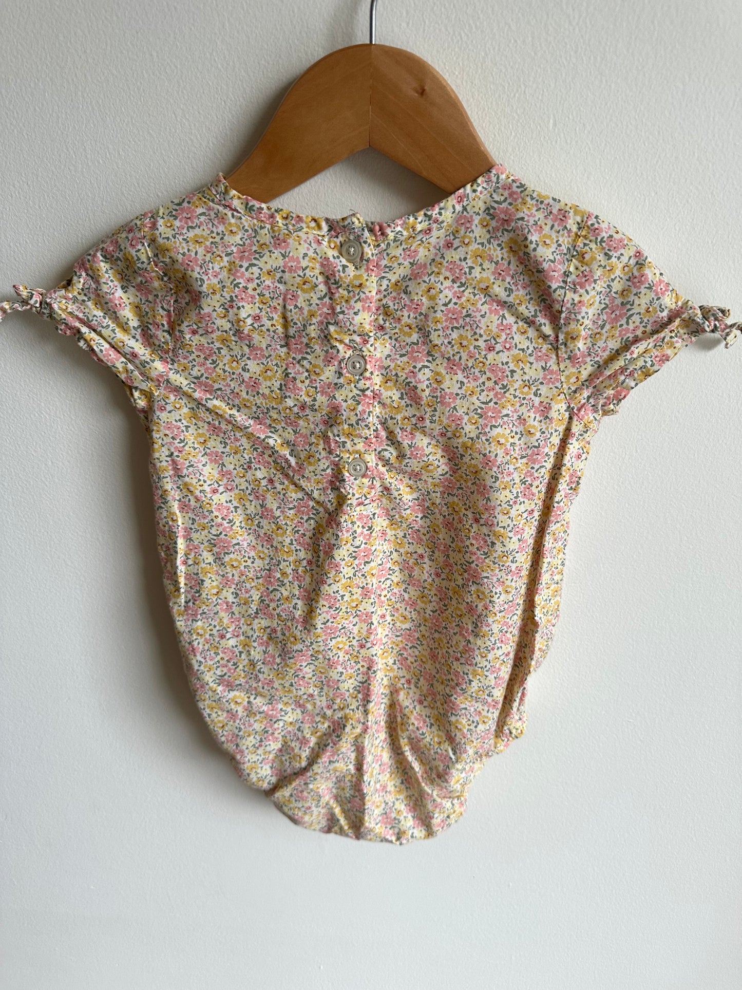 OshKosh Light Floral Bodysuit / 18m